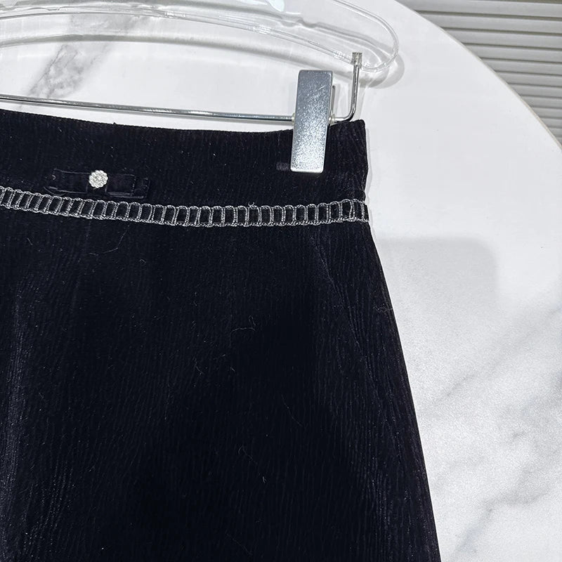 Winter New Fashion Pearl Bow Embroidered Edge Corduroy High Waist Shorts For Women Black Wide-leg Boot Pants 11A07497