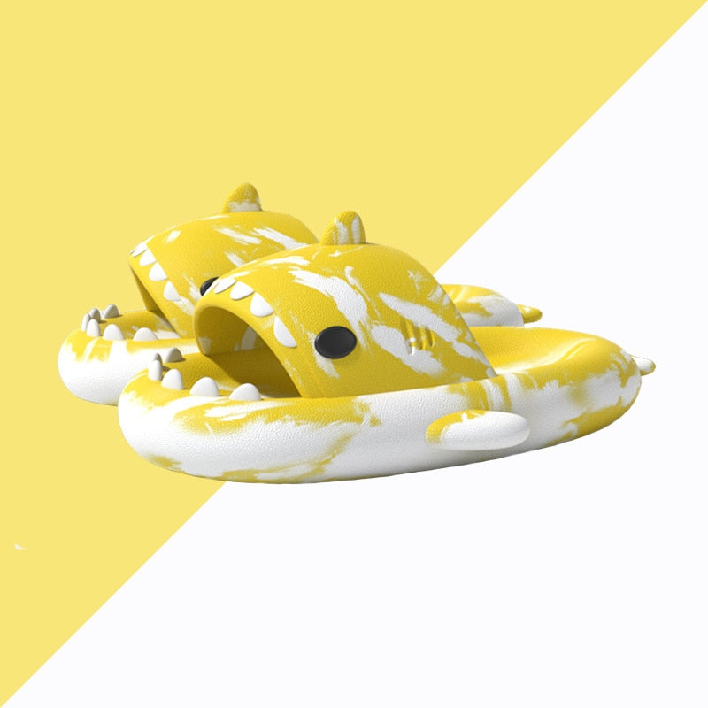 Summer Shark Slides For Women Men New Fashion Slippers Home Couple Thick Soled Non-slip Sandals Outdoor Beach Flip Flops Yellow White2