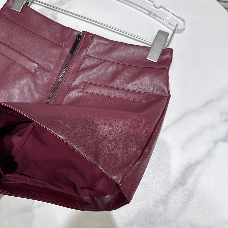 Winter New Fashion Metal Zipper Design PU Leather Shorts For Women Solid Color Wide-leg Short Pants Female 11A07469