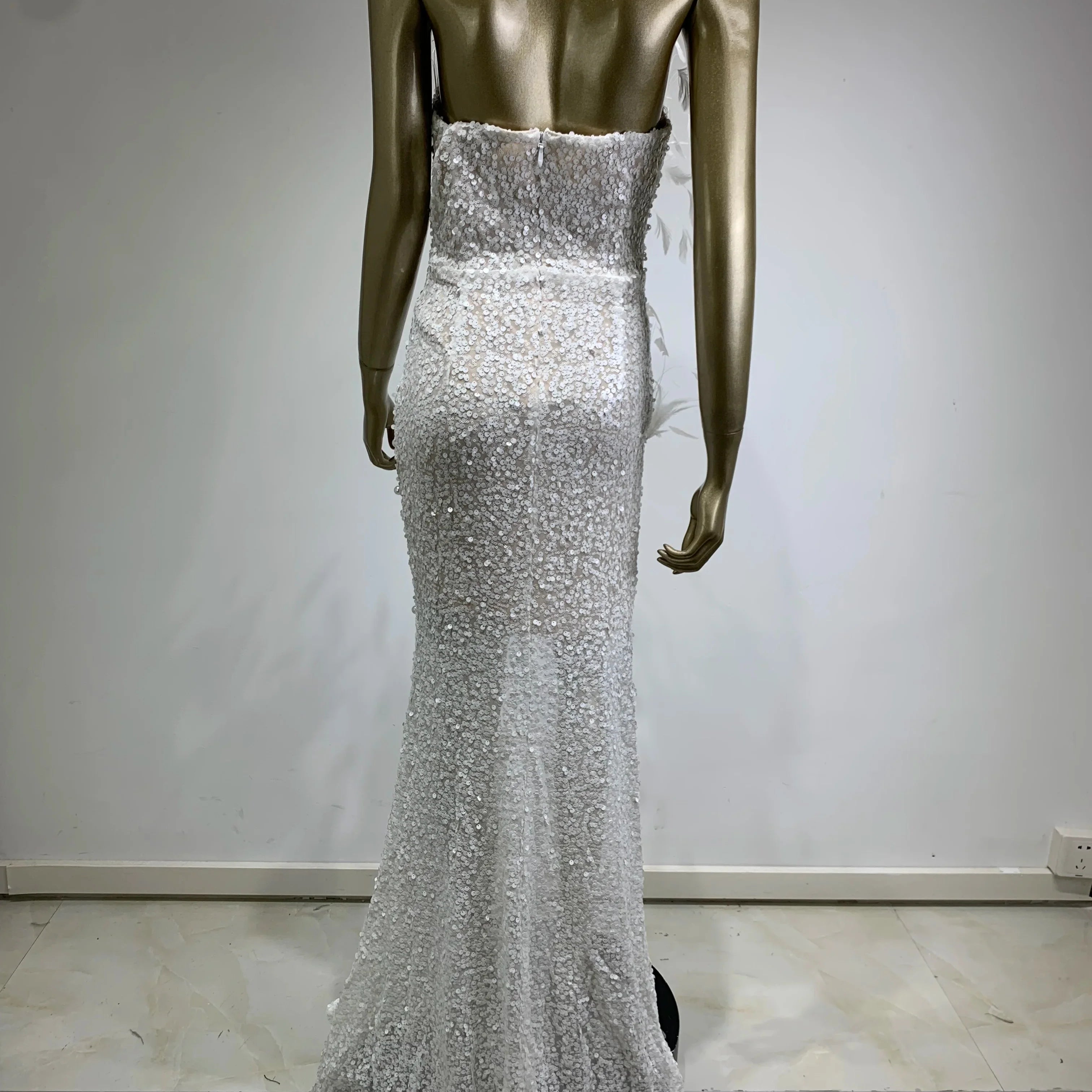 Luxury Sexy Strapless Feather Sequins White Pearl Maxi Long Women Gowns Dress Elegant Party Evening Stage Performance Dress