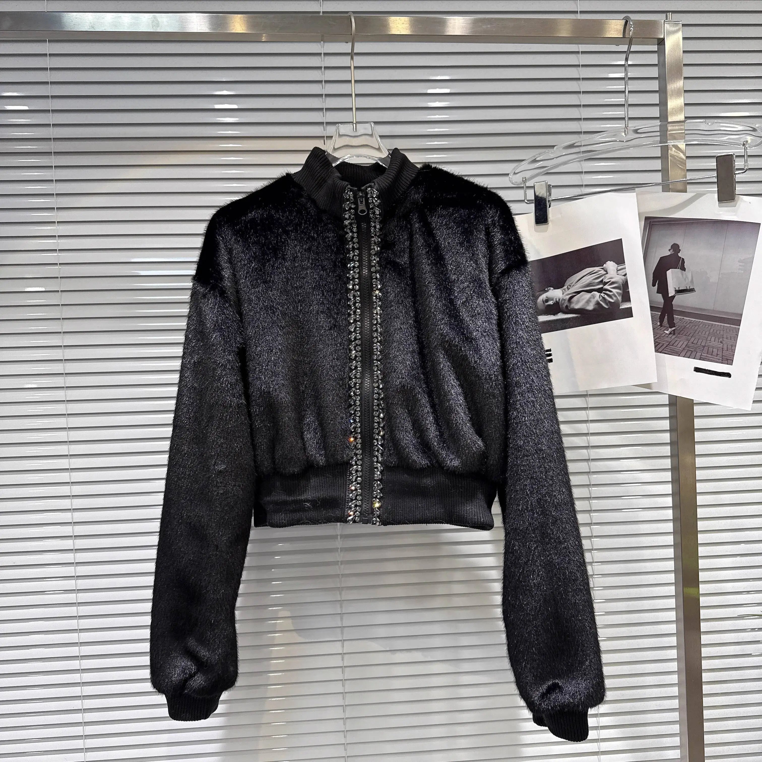 Winter New Fashion Rhinestone Edge Plush Cotton-Padded Short Jacket For Women High Waist Zipper Coat Female 11A07454 Black One Size