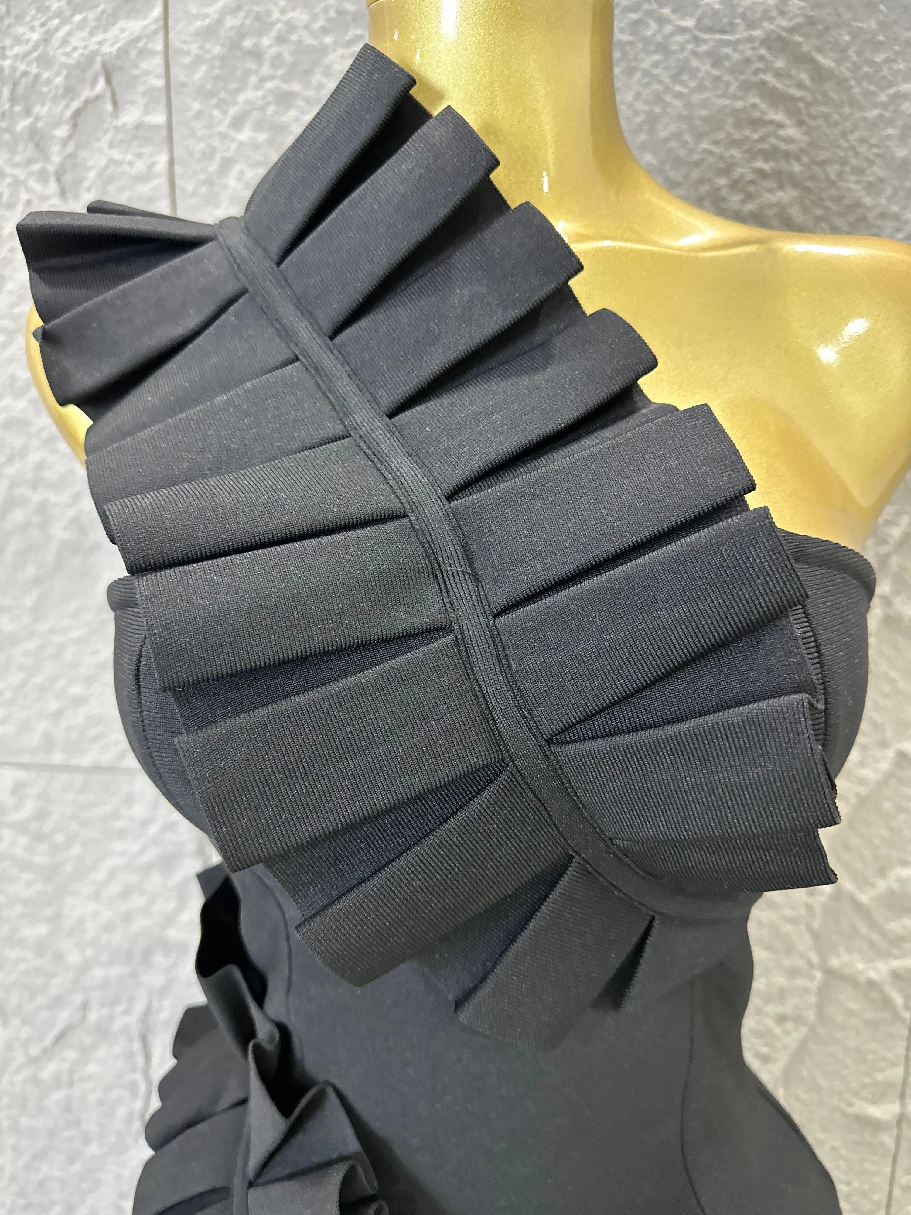 Sexy One-Shoulder Bodycon Midi Dress Women Sexy Ruffle Embellished Waist Cutout High Slit Outfit Evening Gala Party Costume