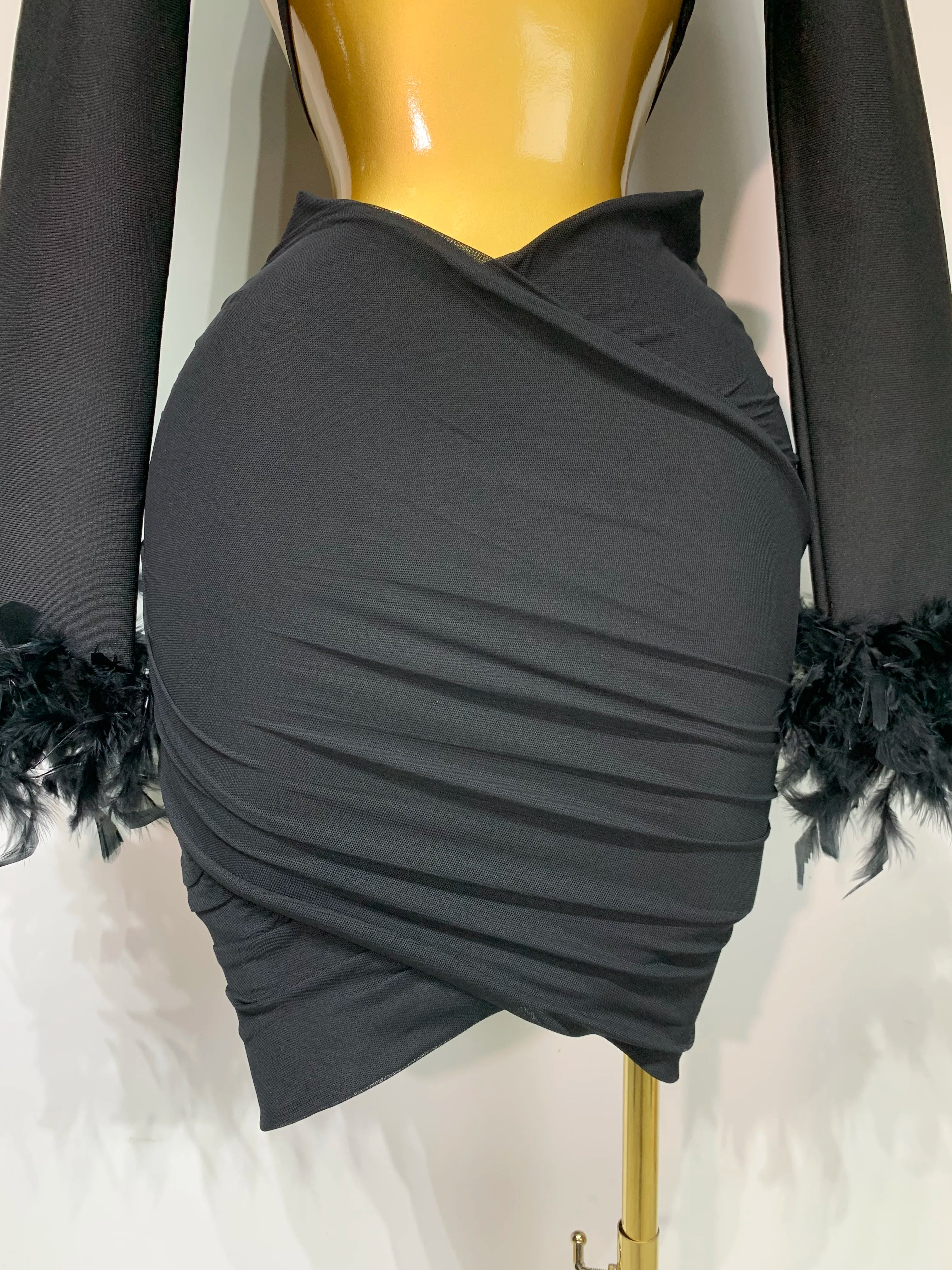 Luxury Birthday Dress Women Sexy Long Sleeve Feather Black Mesh Mini Bodycon Bandage Dress Elegant Evening Club Party Dress ﻿