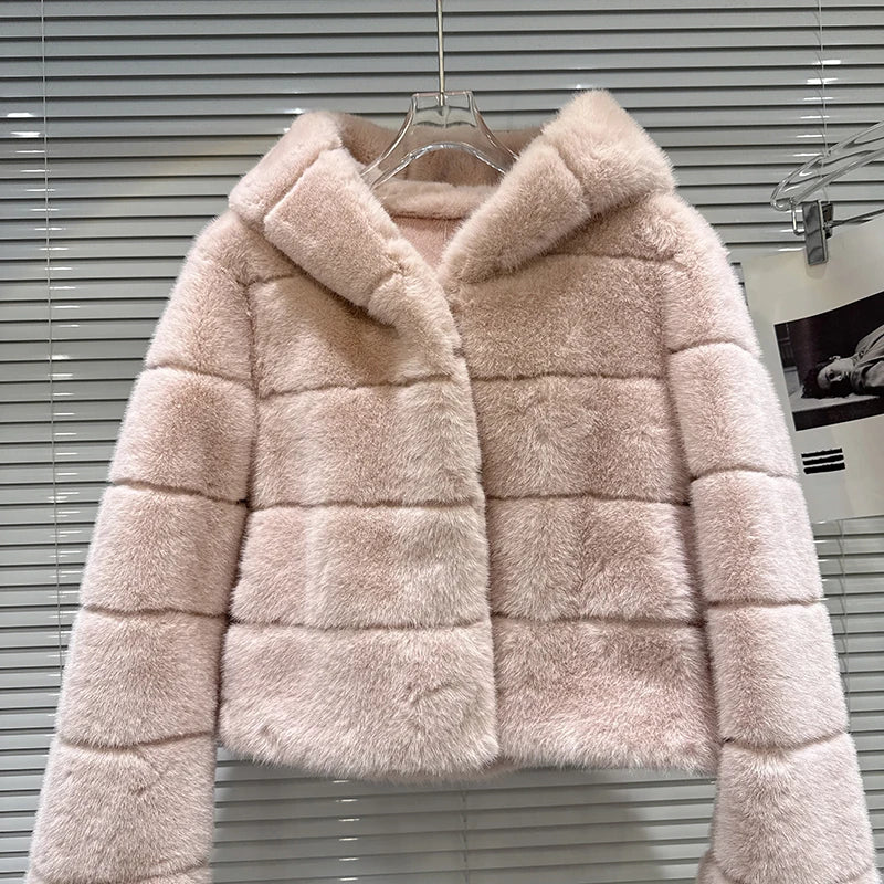 Winter New Fashion Warm Soft Hooded Faux Fur Short Coat For Women Solid Color High-end Jacket Female 11A07924