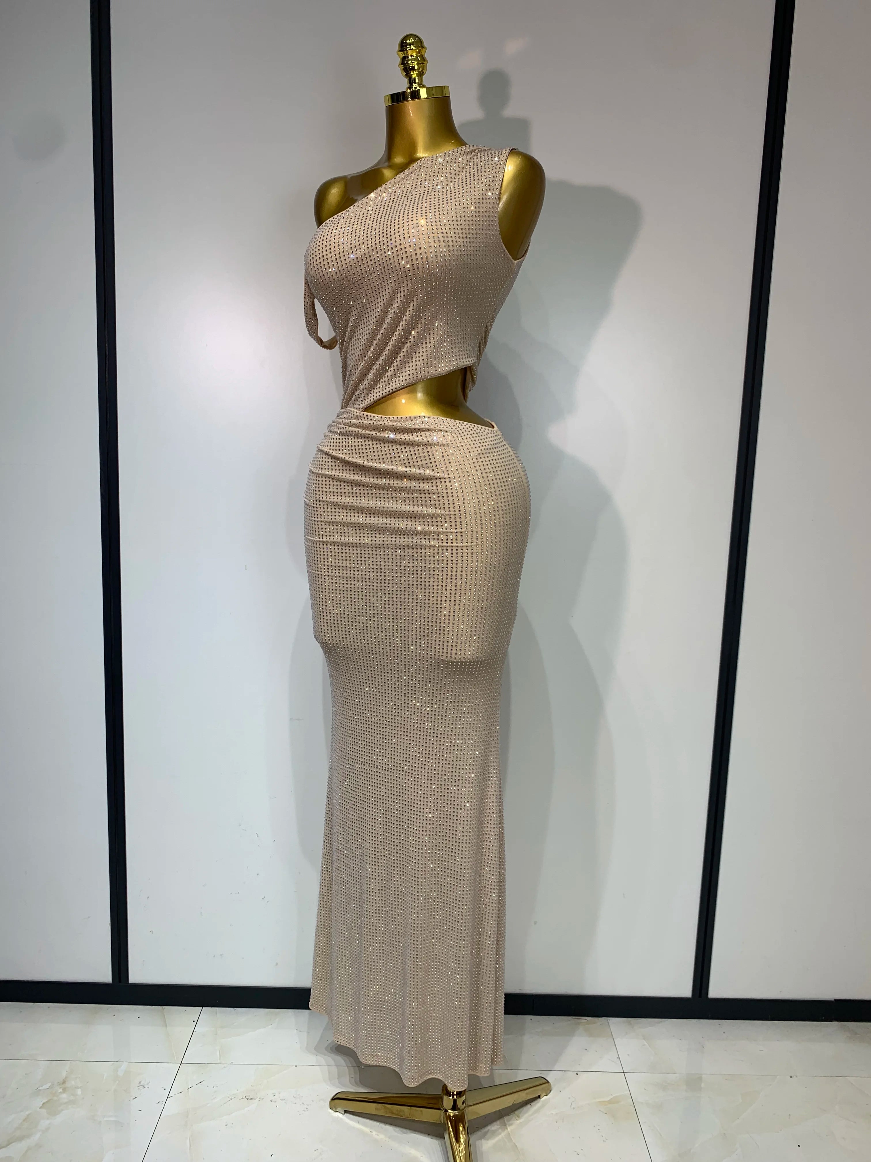 Women Sexy One Shoulder Exposed Waist Diamonds Bodycon Long Dress Cut Out Luxury Crystal Dresses Evening Party Birthday Gowns