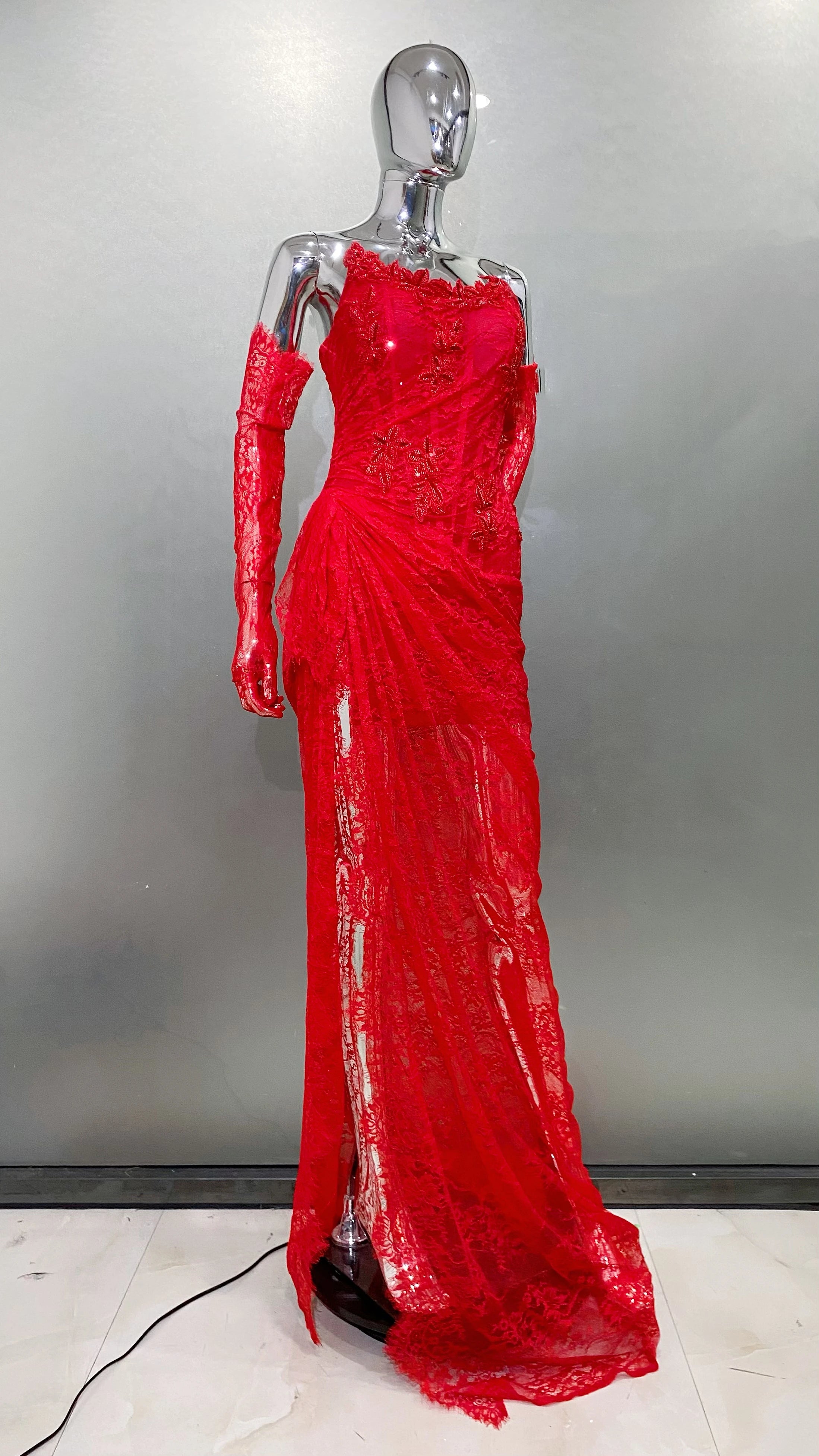 Red Color Women Sexy Strapless Lace High Split Bodycon Floor-Length Dress Gloves Wedding Party Mermaid Celebrate Dress