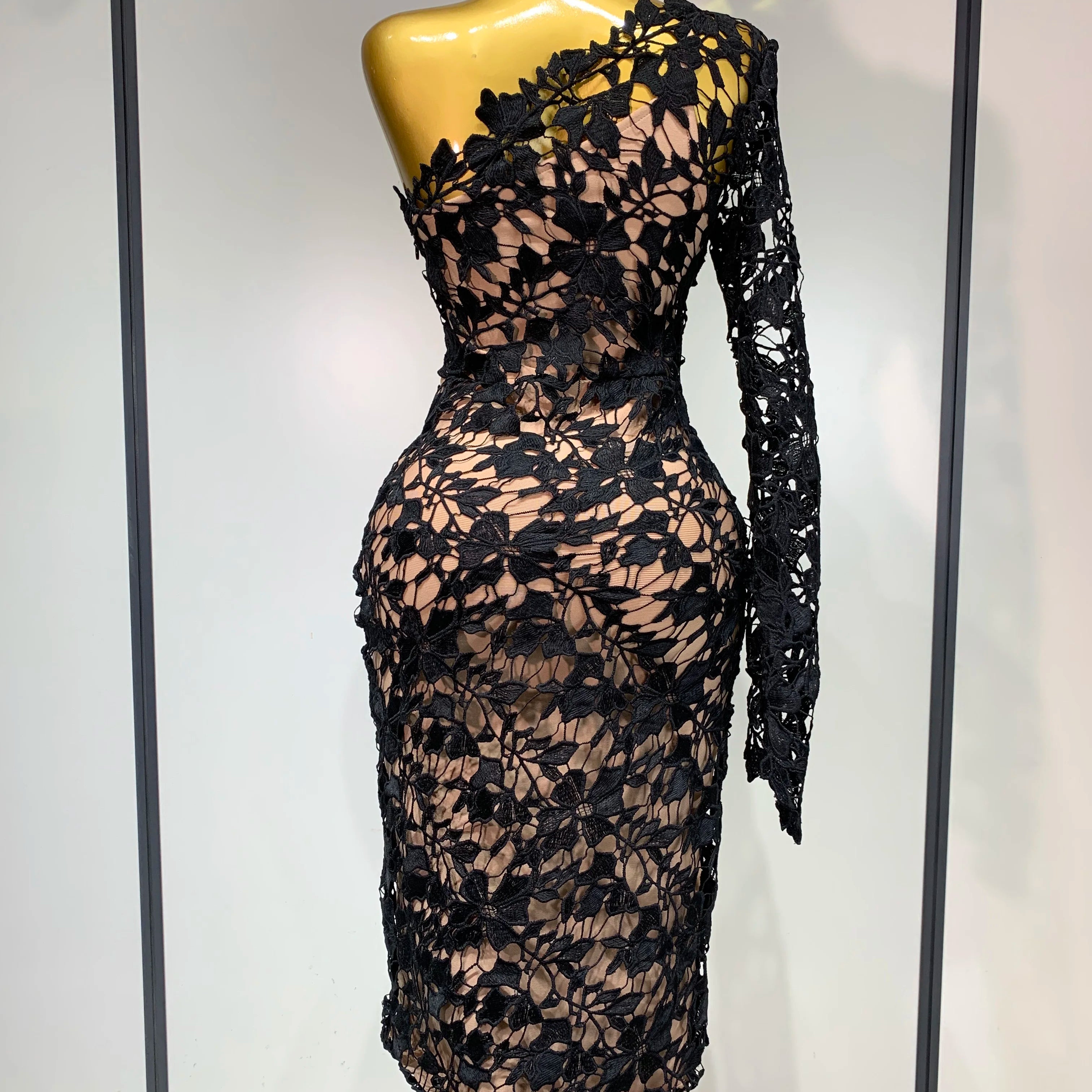 Women Sexy Lace Patchtop Bandage Dress Diagonal Collar Single Shoulder Long Sleeve Bodycon Dress Party Luxury Birthday Dresses