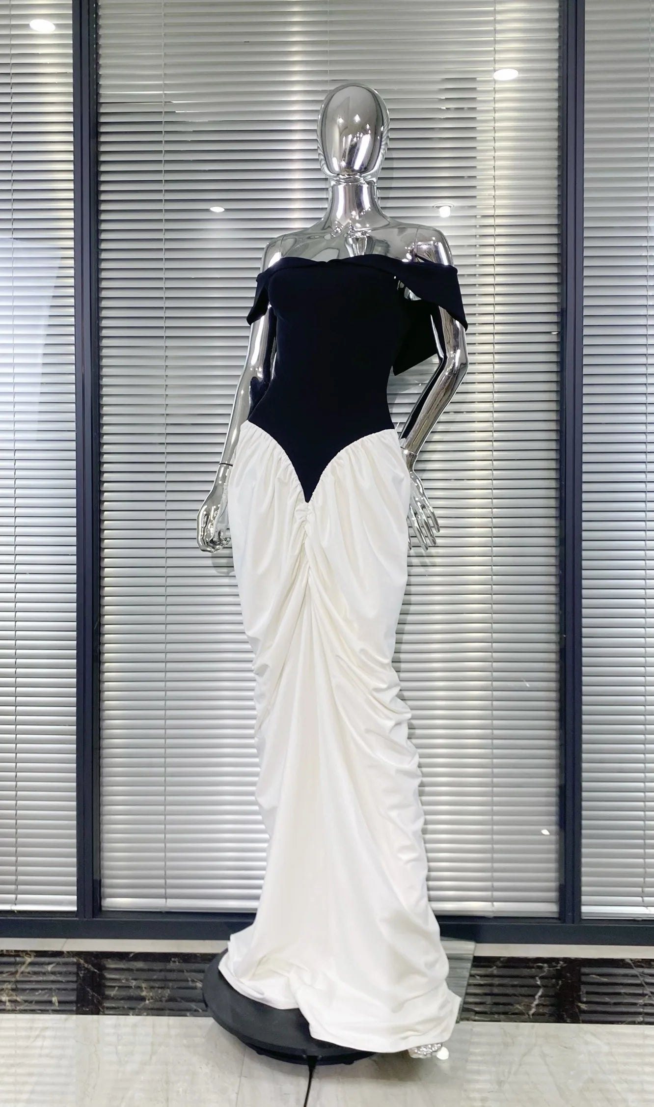 2025 Women Sexy Off the Shoulder Laced-up Bodycon Long Maxi Dress Evening Party Celebrate Cocktail Outfit