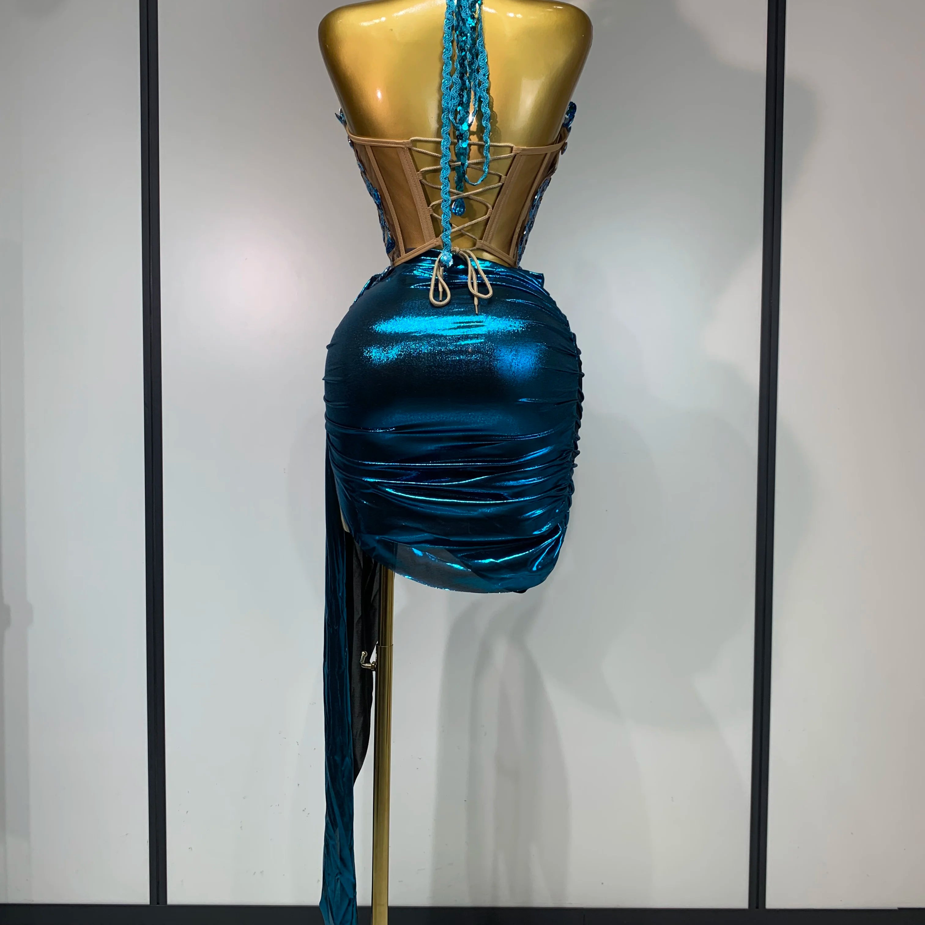 Luxury Rhinestone Sequined Backless Sexy Top Skirt Set Celebrate Evening Party Prom Gowns 2025 Nightclub Singer Stage Outfit