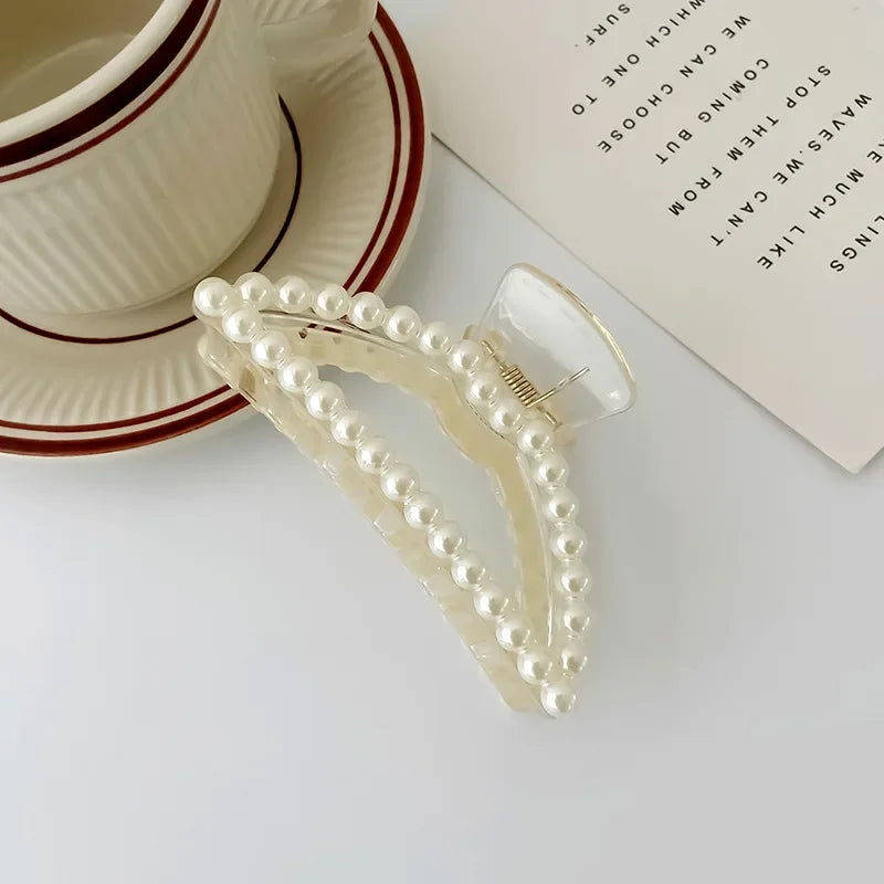 Korean Pearl Hairpins Geometric Hair Claw Clips for Women Summer Large Shark Clip Back Head Hair Clip for Girls Hair Accessories N
