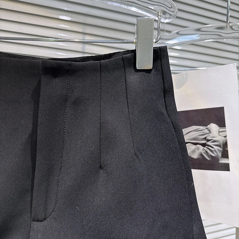 Winter New Fashion Solid Color Simple Design Woolen High-Waist Shorts For Women Black Wide-leg Short Pants 11A07611