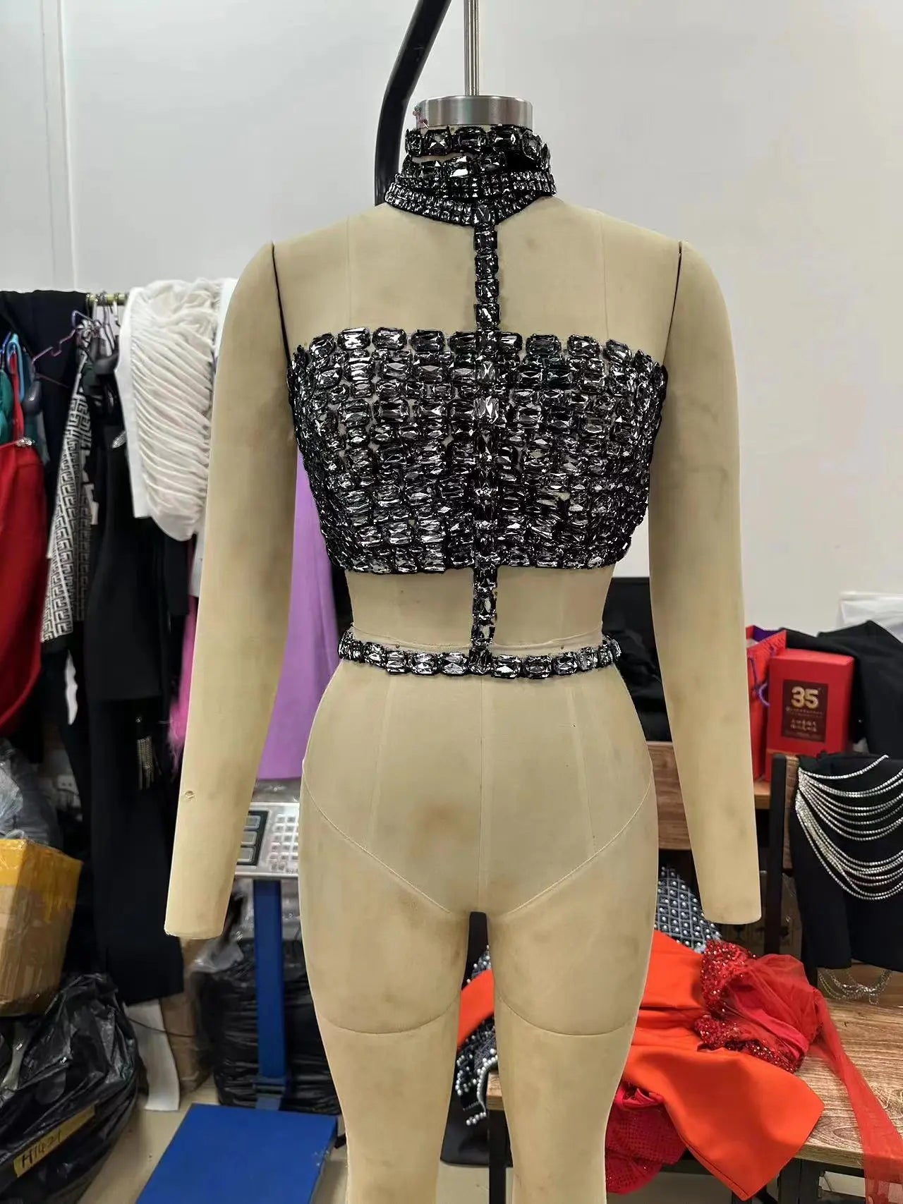 Celebrity Fashion Red Carpet Wear Women Shinning Big Crystal Sexy Halter Tops Nightclub Party TV Show Tops Tank High Quality black