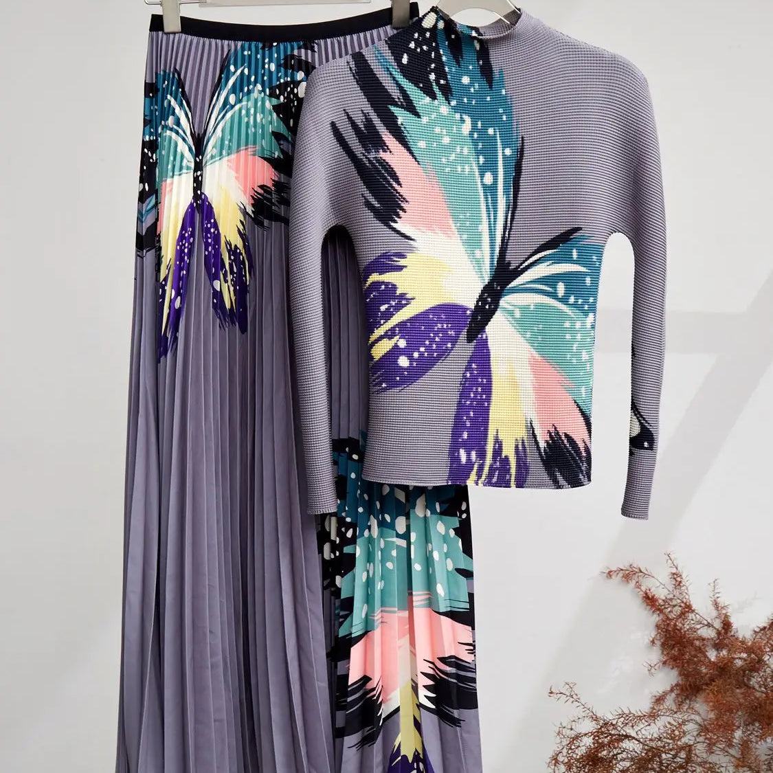 Spring Autumn Runway 2 Pieces Sets Women's Turtleneck Flower Print Stretch Pullover Top＋Long Pleated Skirt Suit Female Outfits as picture 3