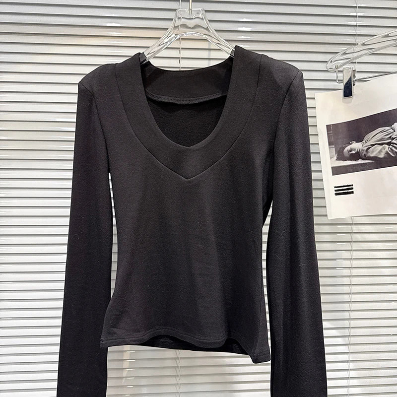 Winter New Fashion V-Neck Simple Design Shoulder Pad Long Sleeve Base T-Shirt For Women Solid Color Top 11A07711