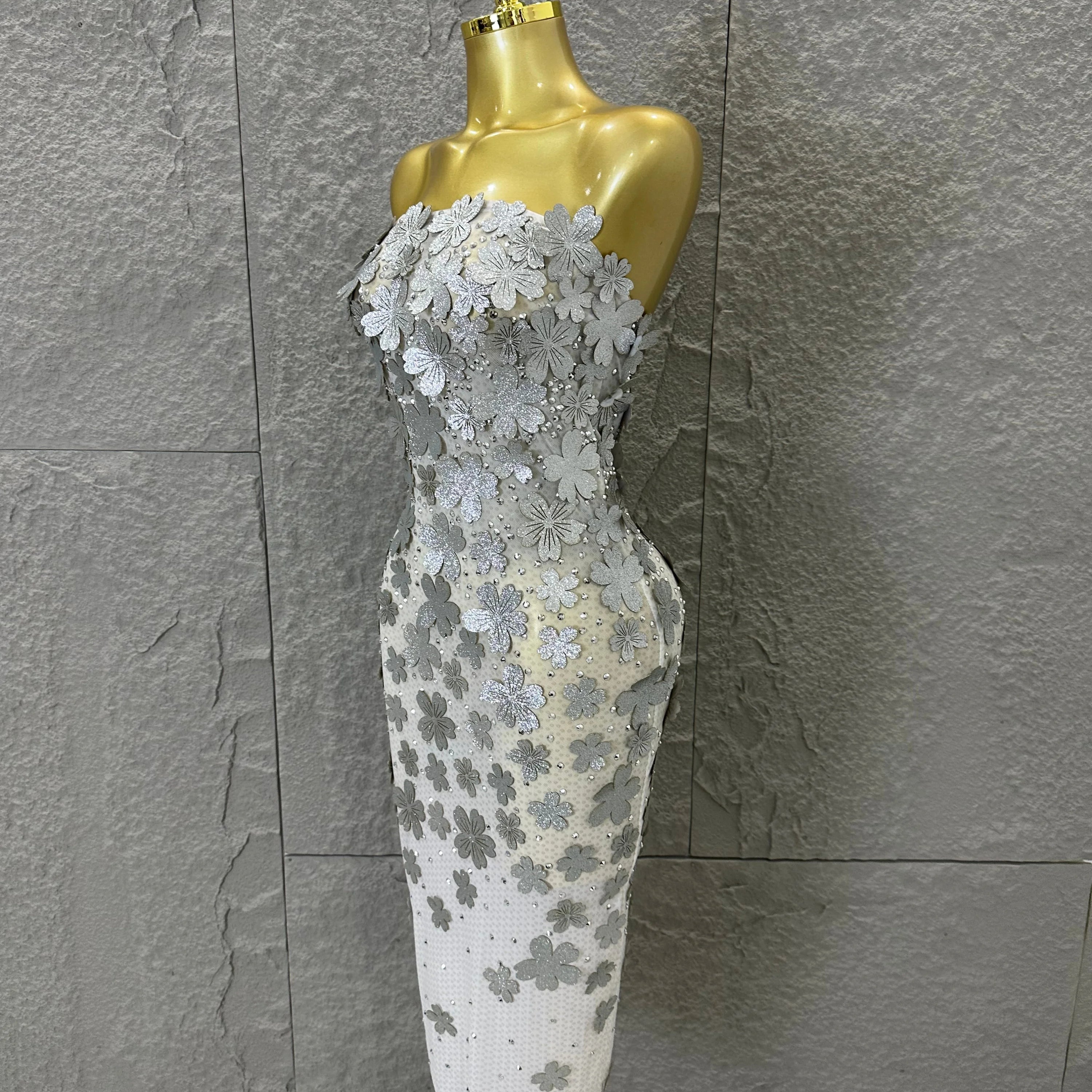 Sparkly Women Sexy Strapless Slim-fit 3D Flower Evening Gala Party Nightclub Cocktail Party Stage Performance Costume
