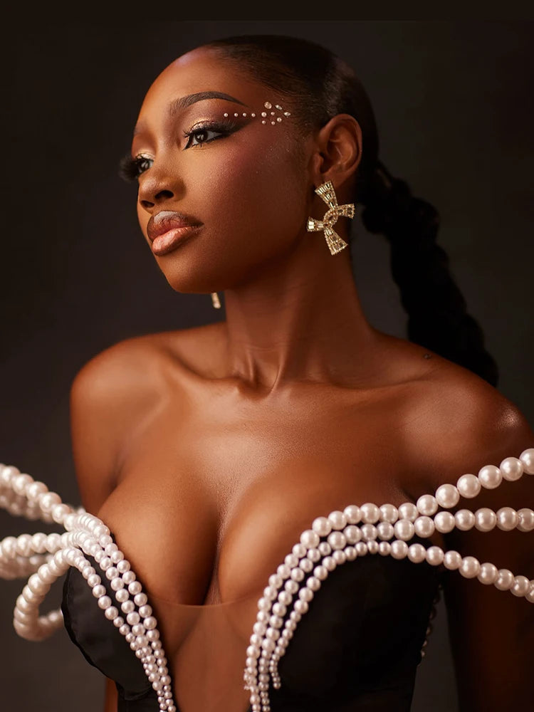 Chic Off-Shoulder Black Maxi Dress with Pearl Cut out High Slit Design for Gala Party Glamorous Gown