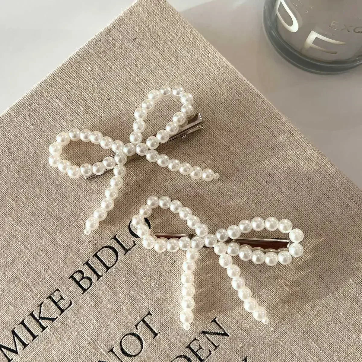 New Korean Fashion Women Pearl Hair Clips Pins Cute Girls Pearl Hairclip Bows Hairpin Metal Hair Clips Y2k Girl Hair Accessories white