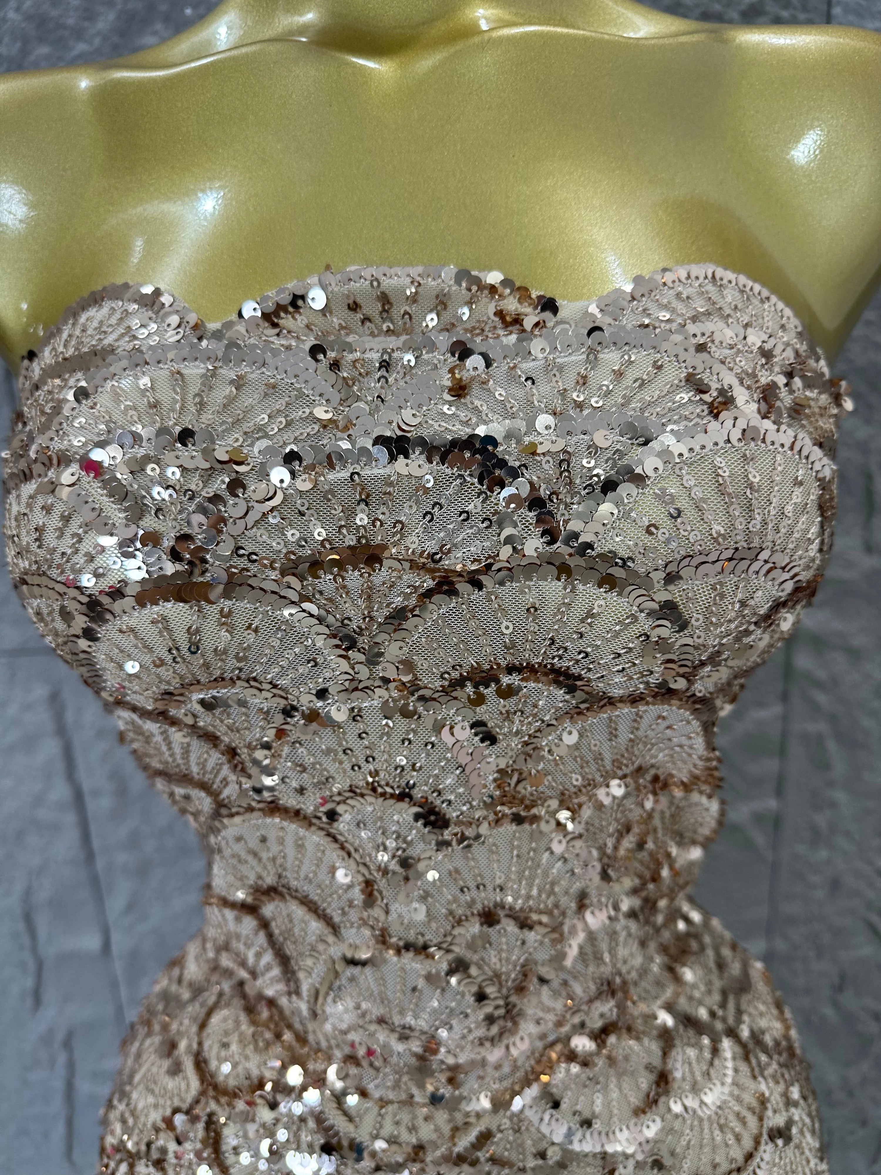 Elegant Silver Champagne Gold Strapless Mini Dress Women Sexy Sequin Form-Fitting Evening Party Nightclub Cocktail Party Costume