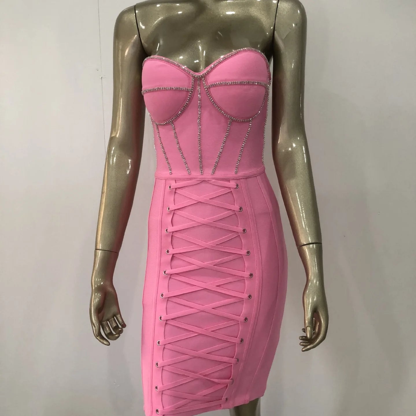 Women Luxury Sexy Strapless Backless Crystal Diamonds Sparkly Pink Mini Bodycon Bandage Dress Elegant Evening Club Party Dress