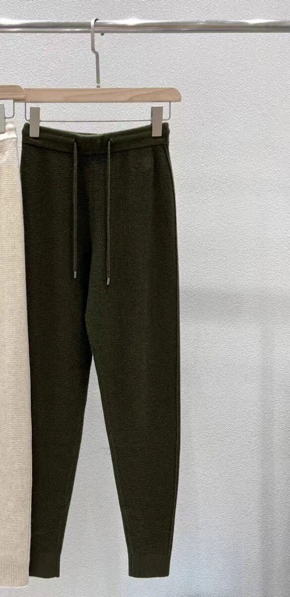 Winter 2024 Cashmere Casual Style Knitted Set of Clothes Khaki Pants