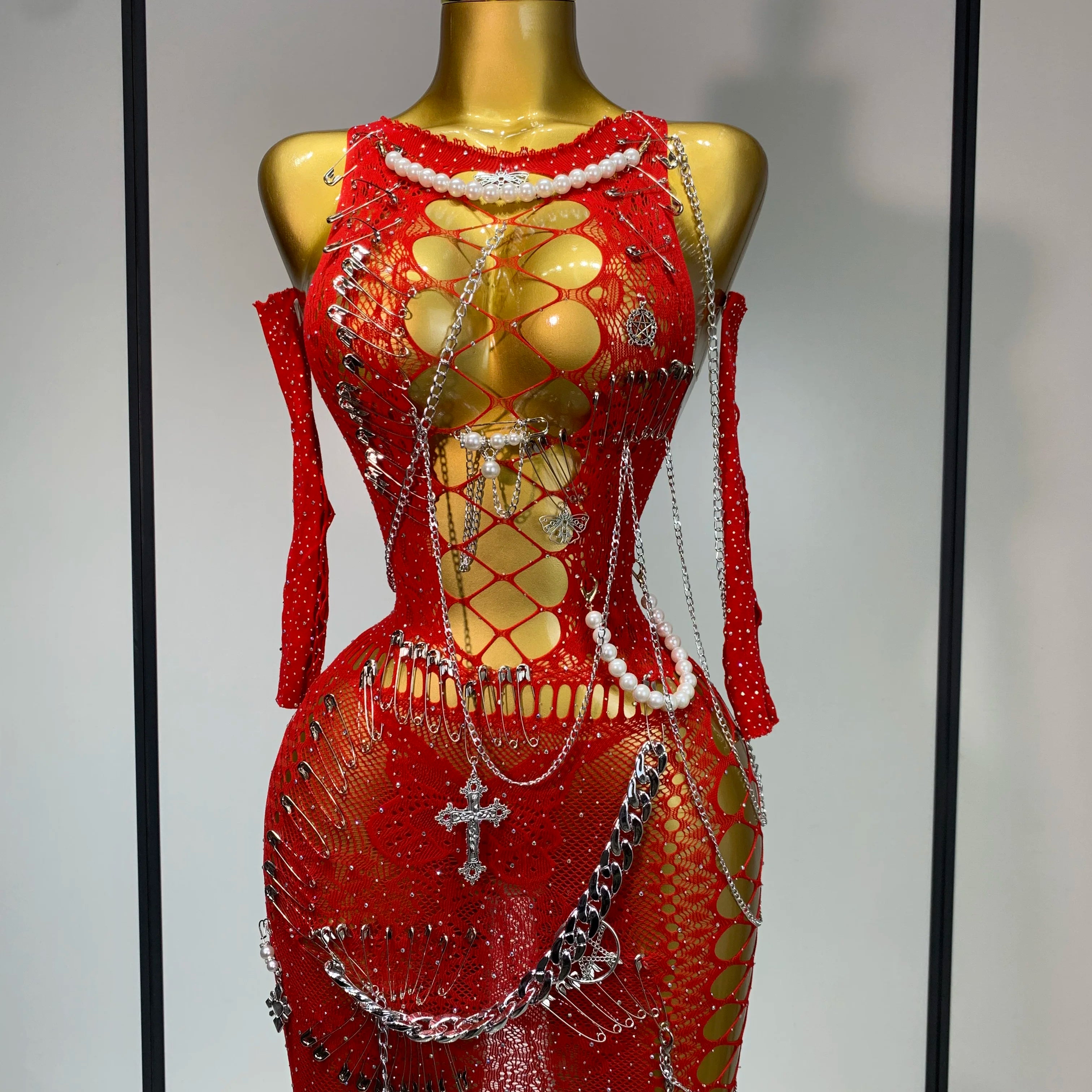 Women Sexy Hollow Out Pearl Chain Bodycon Dress Sleeveless High Stretchy Mini Dress Evening Party Nightclub Singer Stage Outfit Red