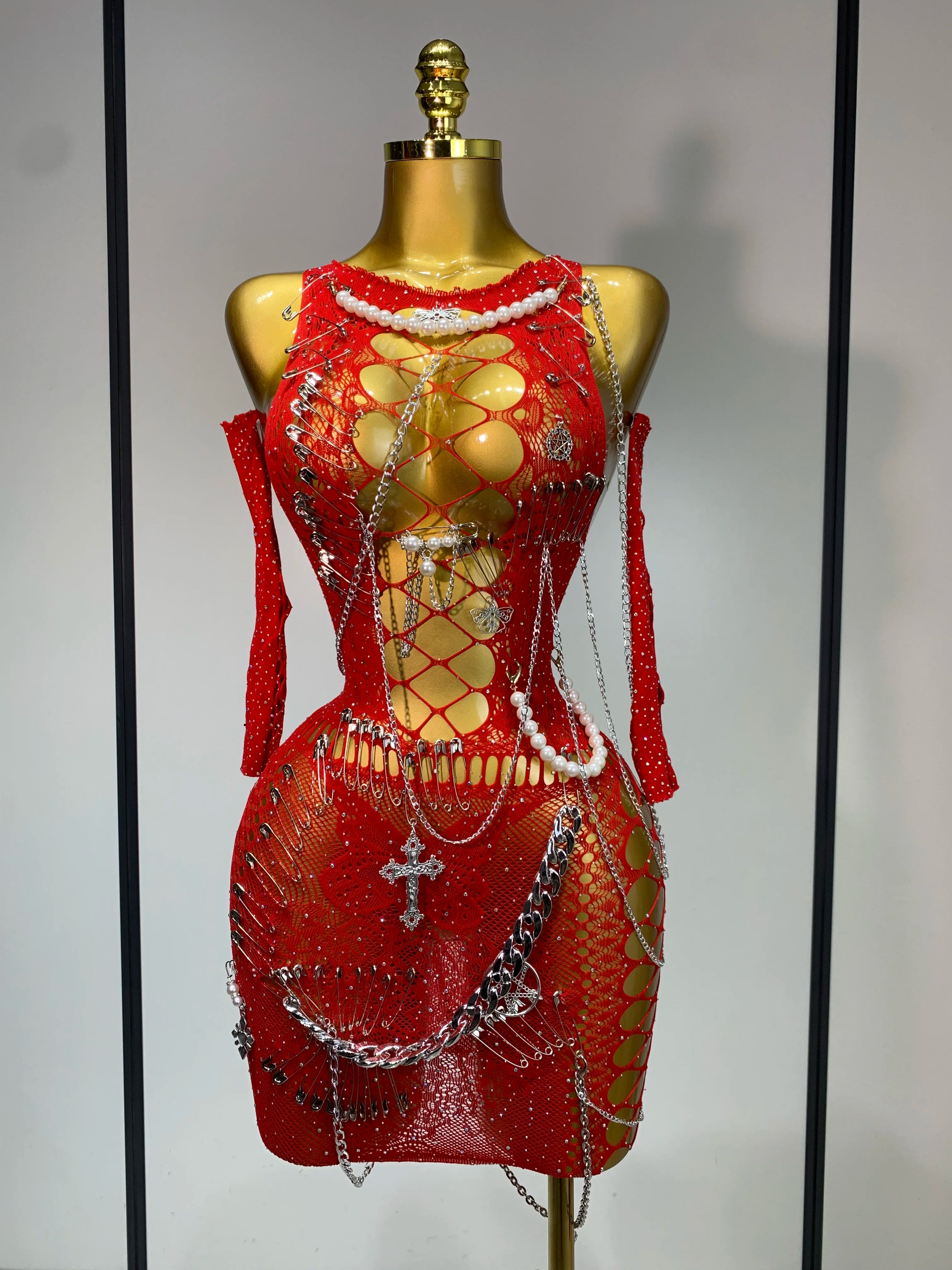 Women Sexy Hollow Out Pearl Chain Bodycon Dress Sleeveless High Stretchy Mini Dress Evening Party Nightclub Singer Stage Outfit Red