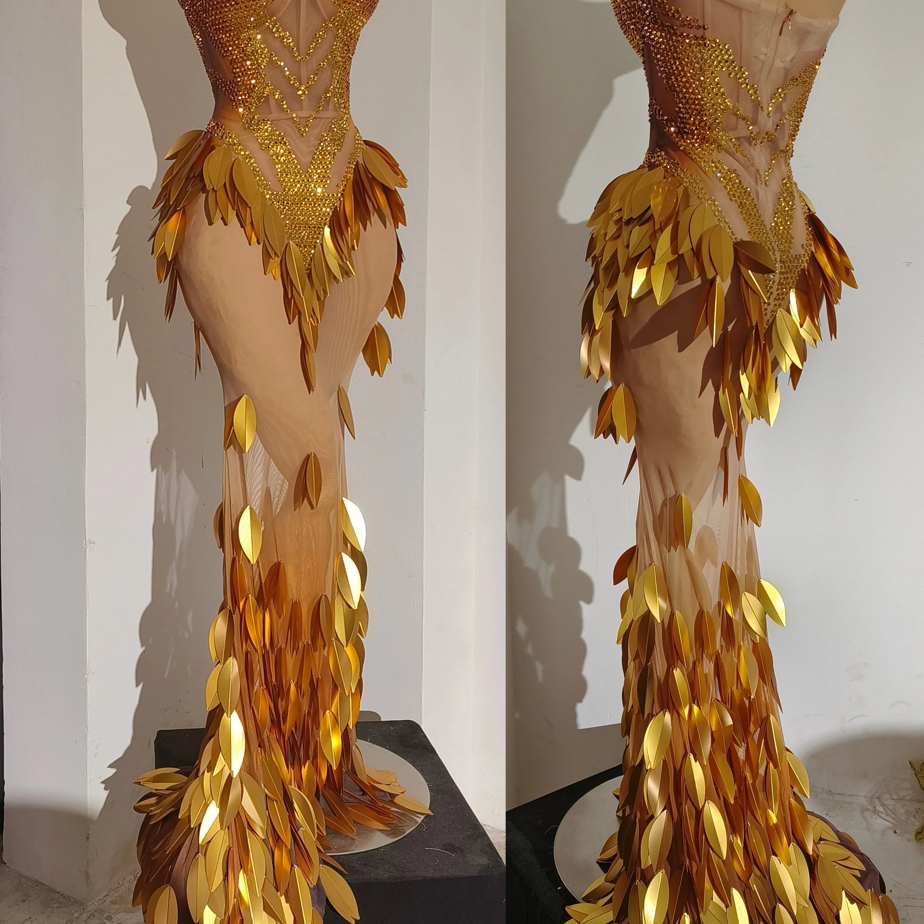 Luxurious Gold Strapless Dress Women Sexy Sheer Mesh Full Crystal Beaded Leaf Form-Fitting Mermaid Formal Event Party Costume