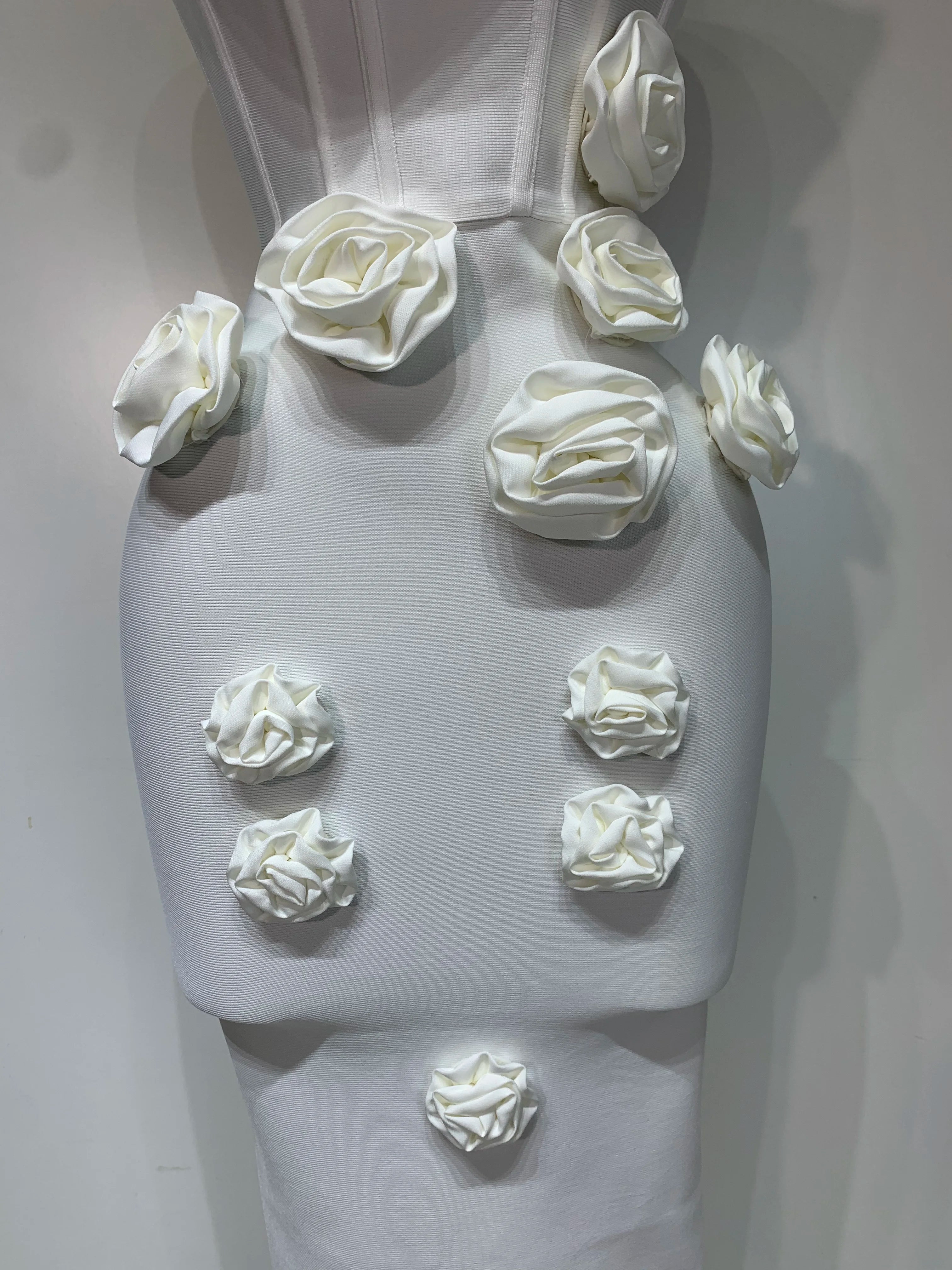 Women Sexy Bodycon Dress Fashion White Elegant Strapless Flower Slim Dress Casual Streetwear Club Birthday Party Dresses