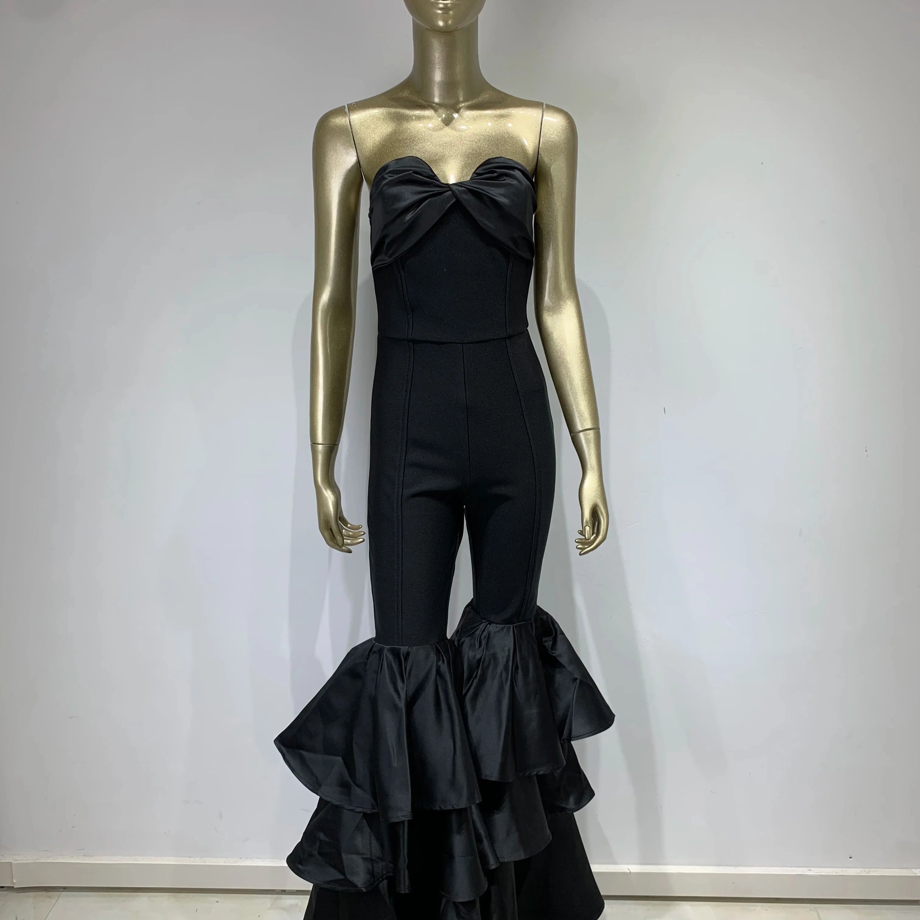 Chic Women Luxury Sexy Strapless Ruffles Bodycon Flare Black Bandage Jumpsuit 2023 Celebrity Designer High Street Rompers