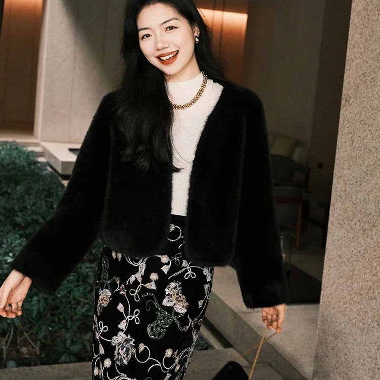 Autumn Winter Chic Luxury Soft Thick Warm Brown Faux Mink Fur Coat Women with Deep V Neck Long Sleeve Fluffy Jacket 2024 Black