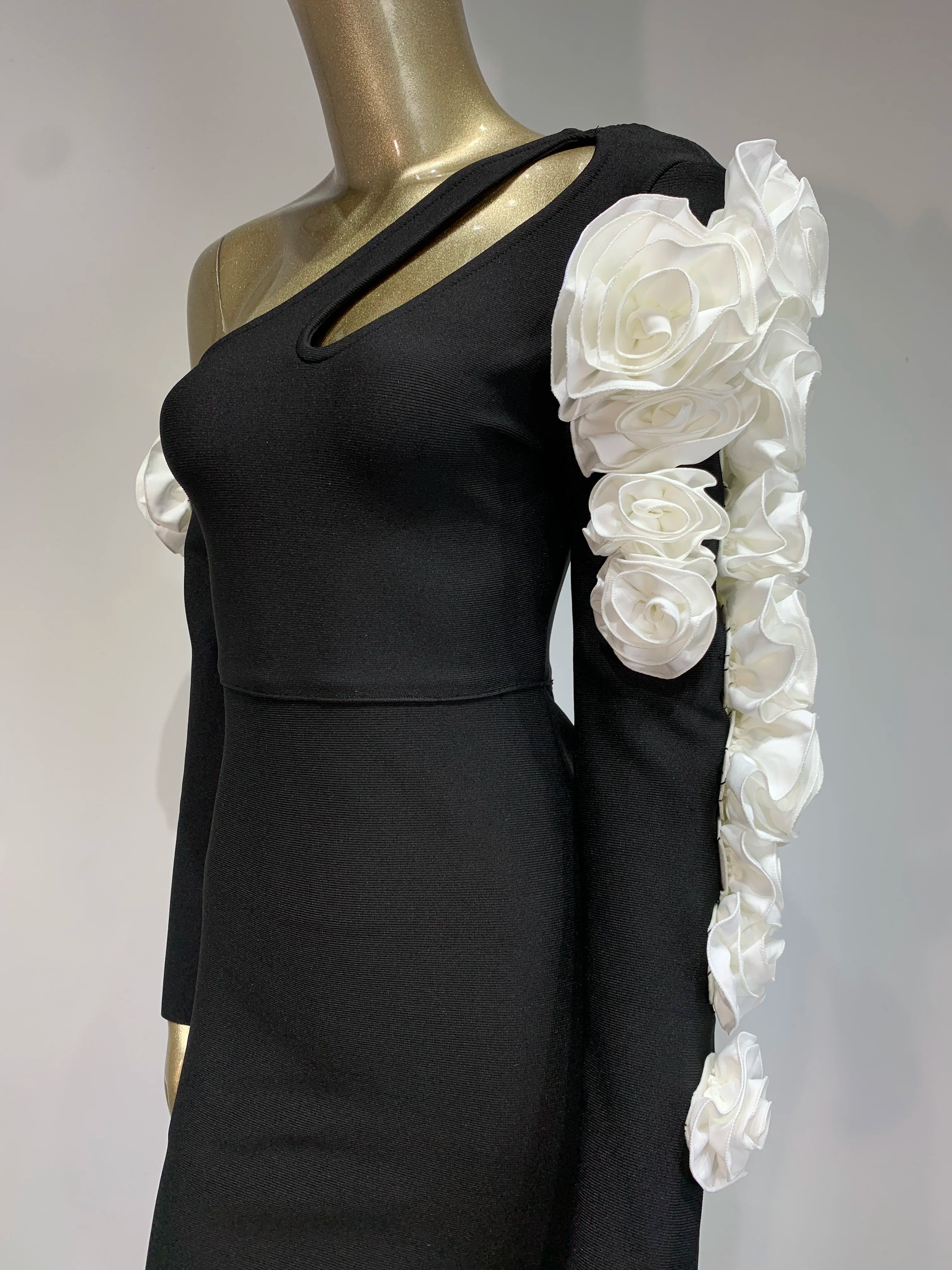 Women Bandage Dress 2024 Celebrity Sexy One Shoulder Flower Black Maxi Long Bodycon Elegant Evening Club Party Dress