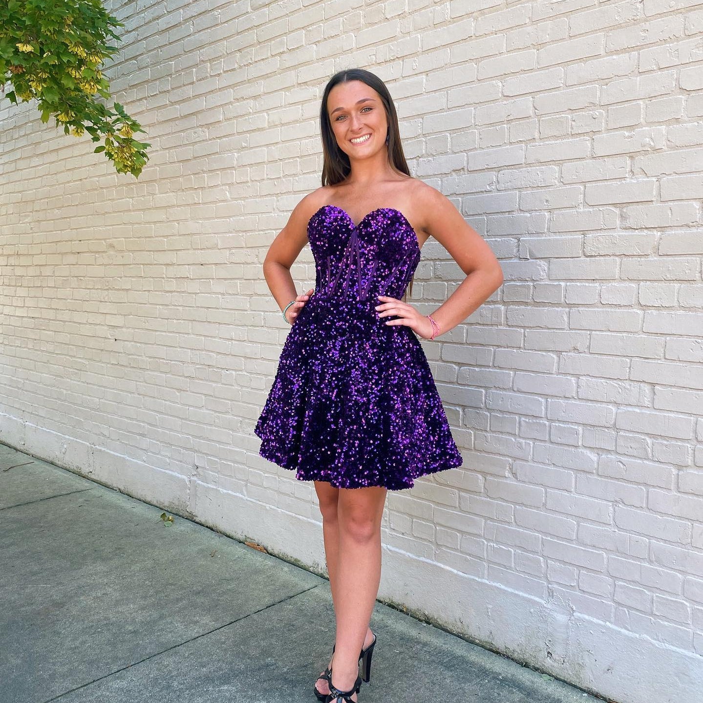 Sequin Velvet Hoco Dress 2024 NYE Sweetheart Built-in Bone Short Lady Formal Homecoming Party Gown Club Night Cocktail Prom Gala Purple