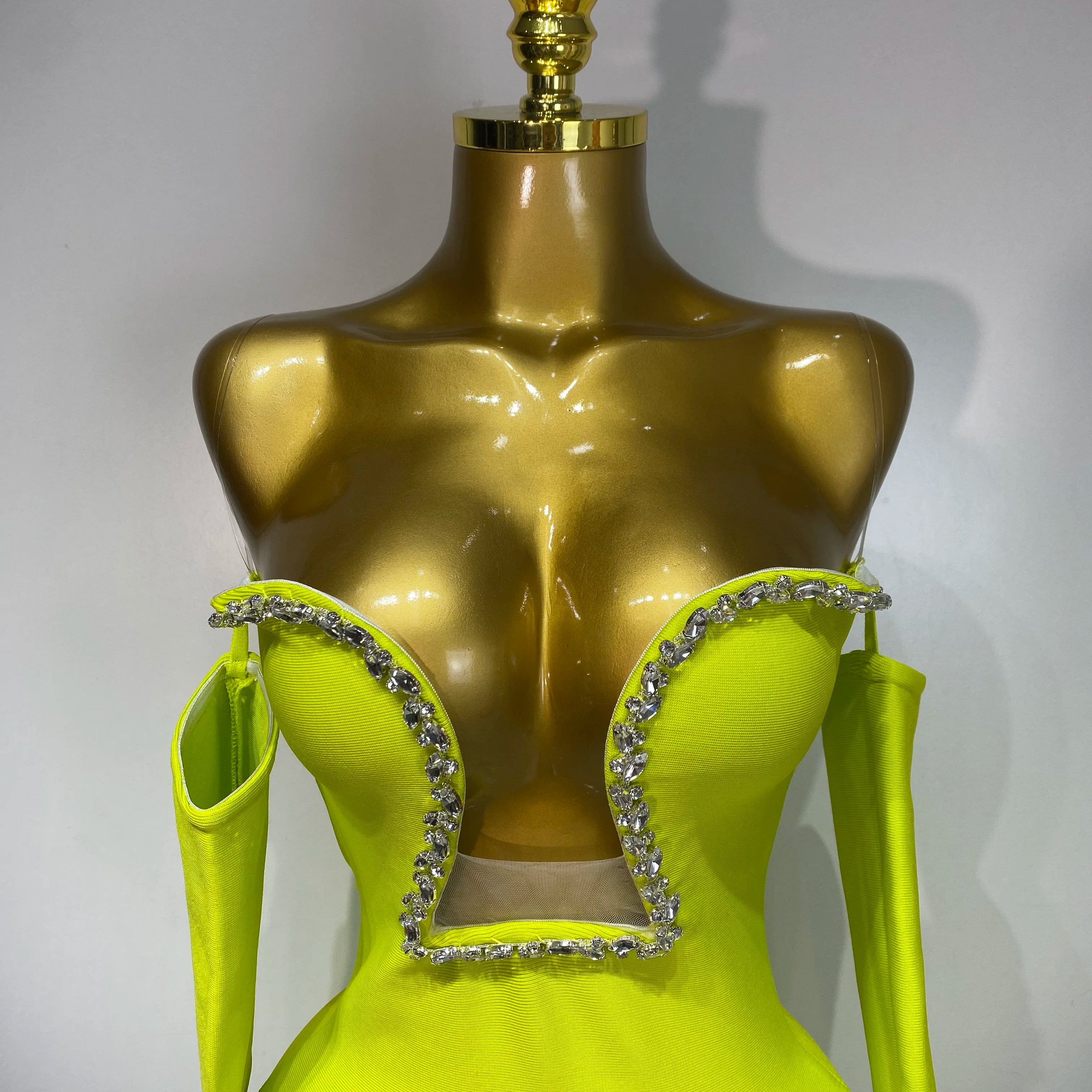 WomenSexy Off Shoulder Luxury Diamonds Long Bodycon Bandage Dress 2025 Celebrity Elegant Prom Gown Birthday Club Cocktail Dress