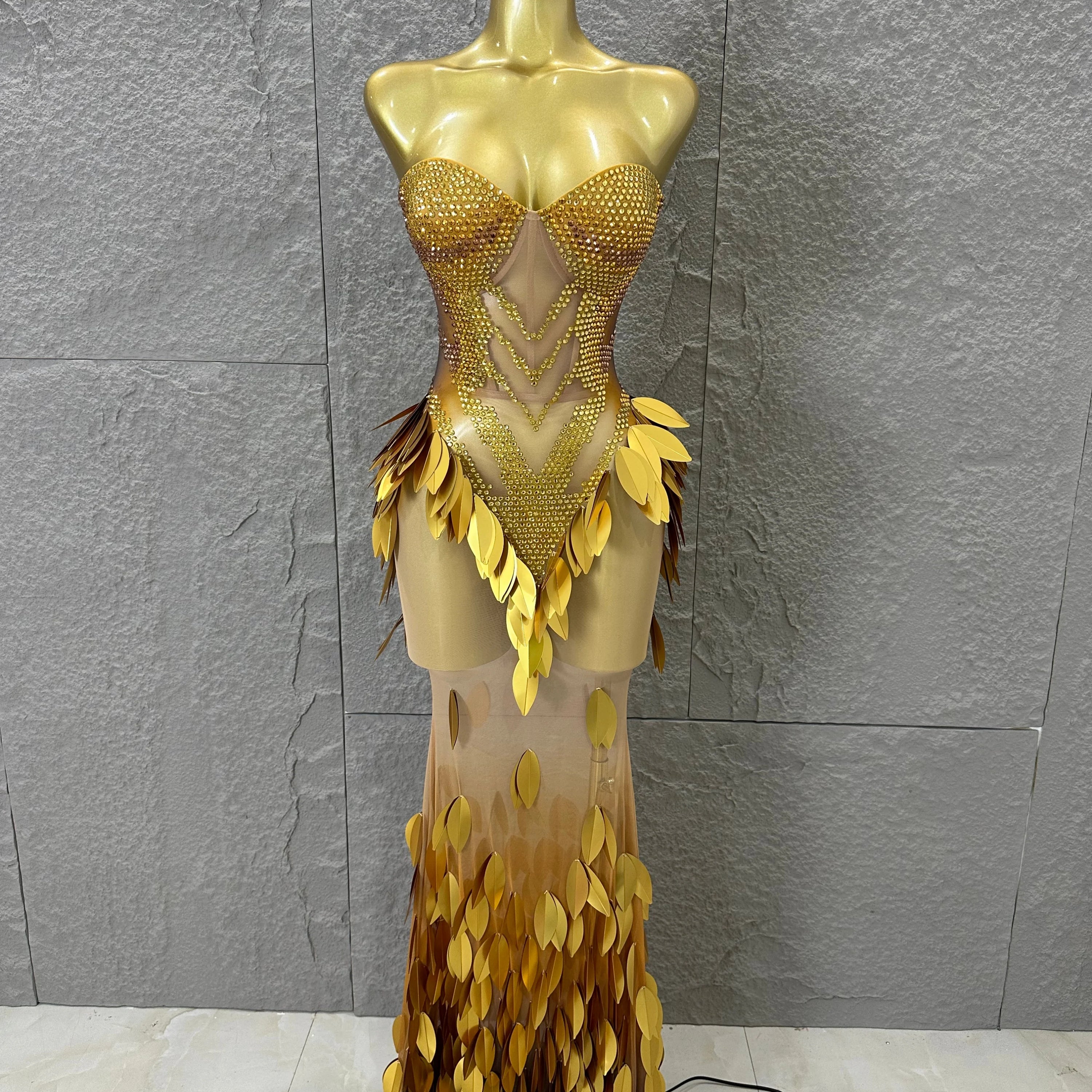 Luxurious Gold Strapless Dress Women Sexy Sheer Mesh Full Crystal Beaded Leaf Form-Fitting Mermaid Formal Event Party Costume Gold
