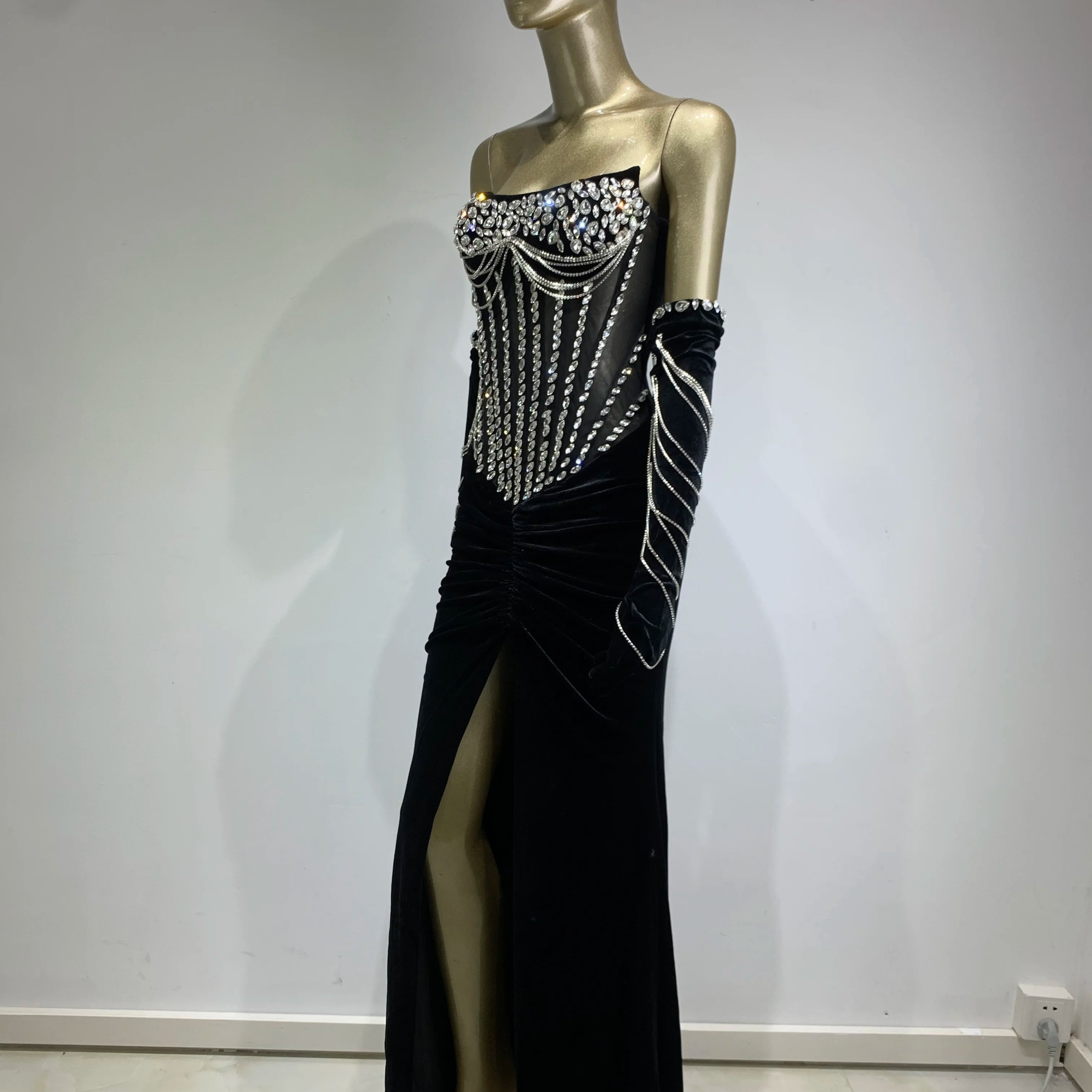 Women Luxury Sexy Strapless Beading Diamonds Black Maxi Long Dress 2024 Elegant Party Evening Stage Performance Dress Vestido
