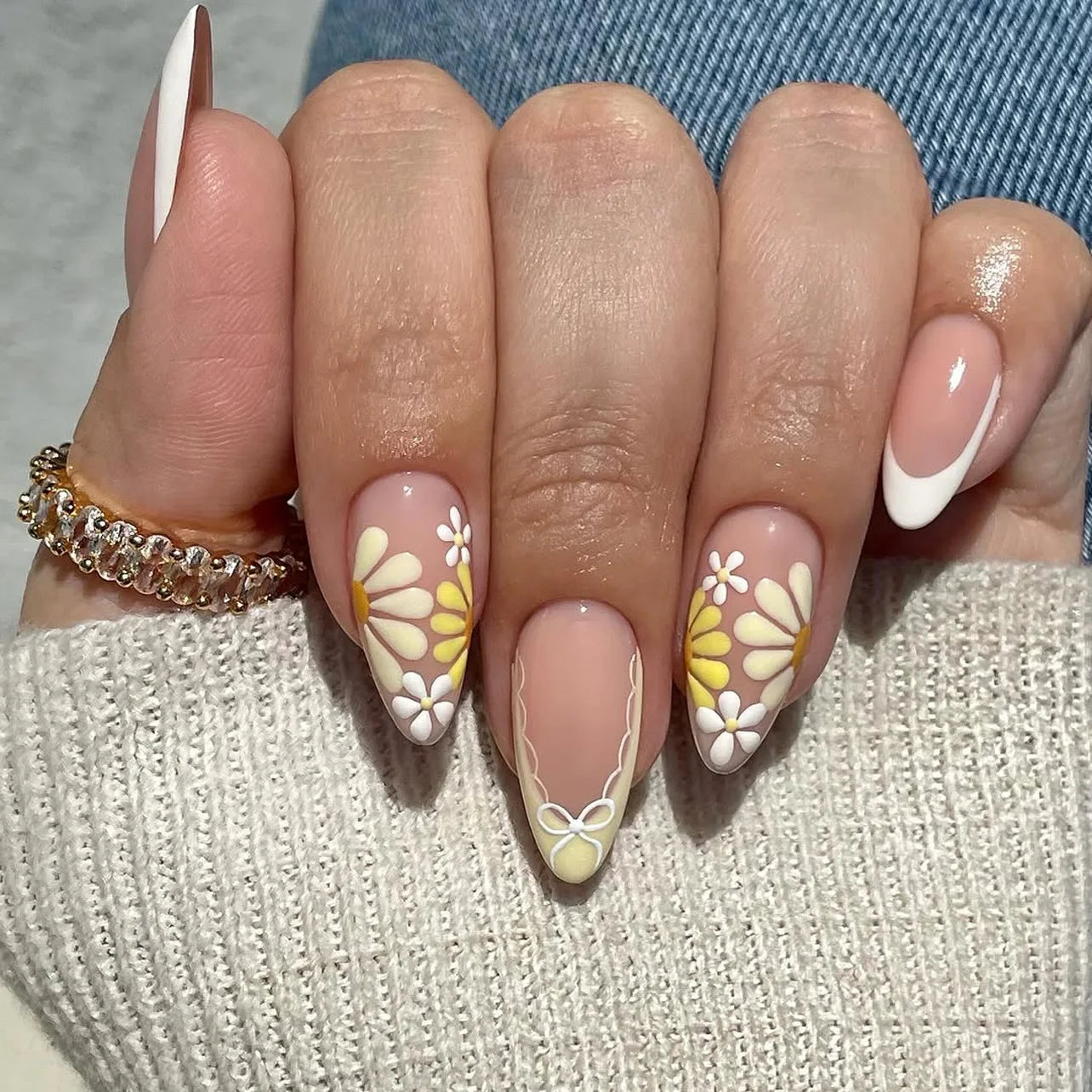 24Pcs Almond Press on Fake Nails Mid-length Round Head Nails Set with Yellow Flowers Designs Wearable French False Nail Tips 3796