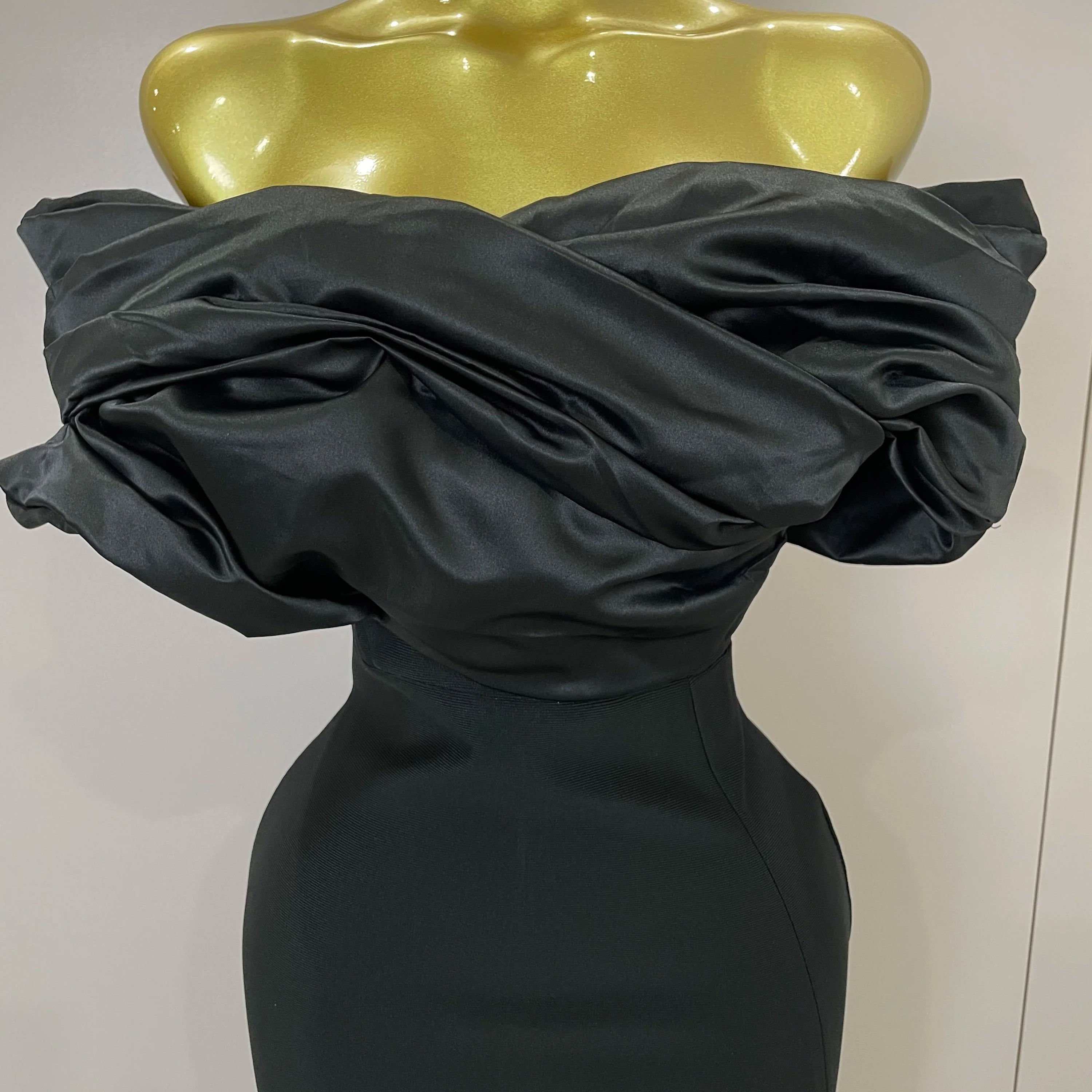 Sexy Off-Shoulder Side Slit Solid Color Pleat Skirt Strapless Bandage 2025 Women Evening Luxury Birthday Formal Party Dress