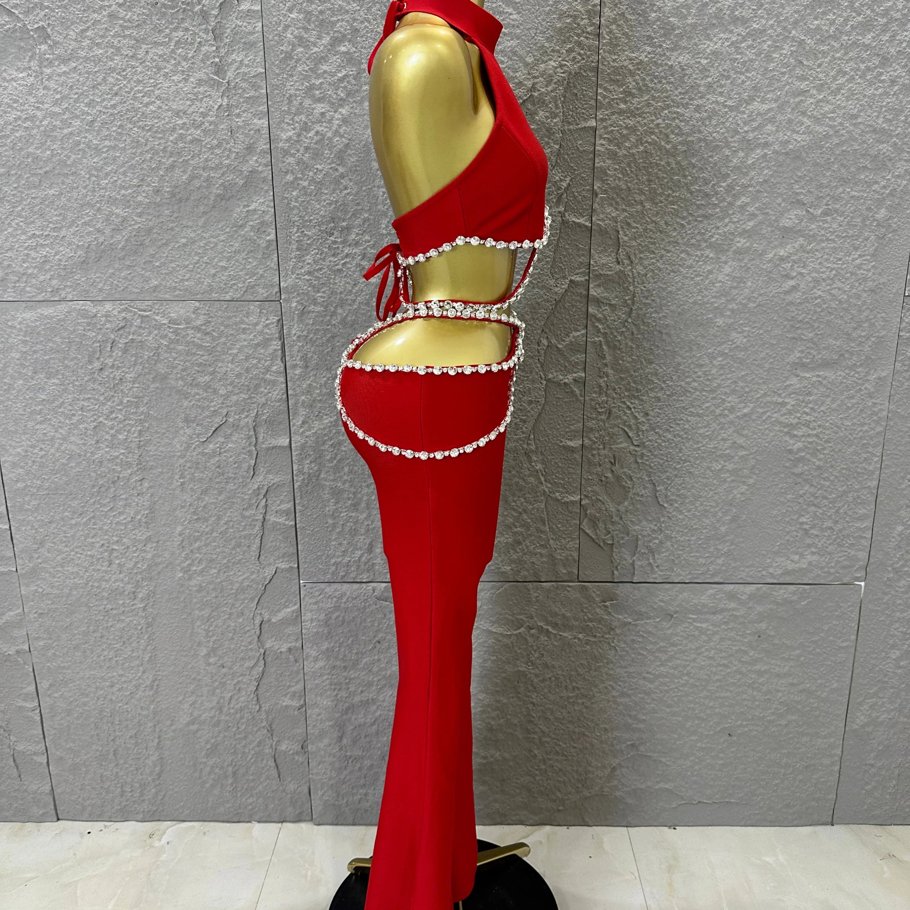 Luxurious Red Two Piece Set Women Sexy Halter Neck Crystal Cutout Crop Top Flare Pants Outfit Stage Performance Costume