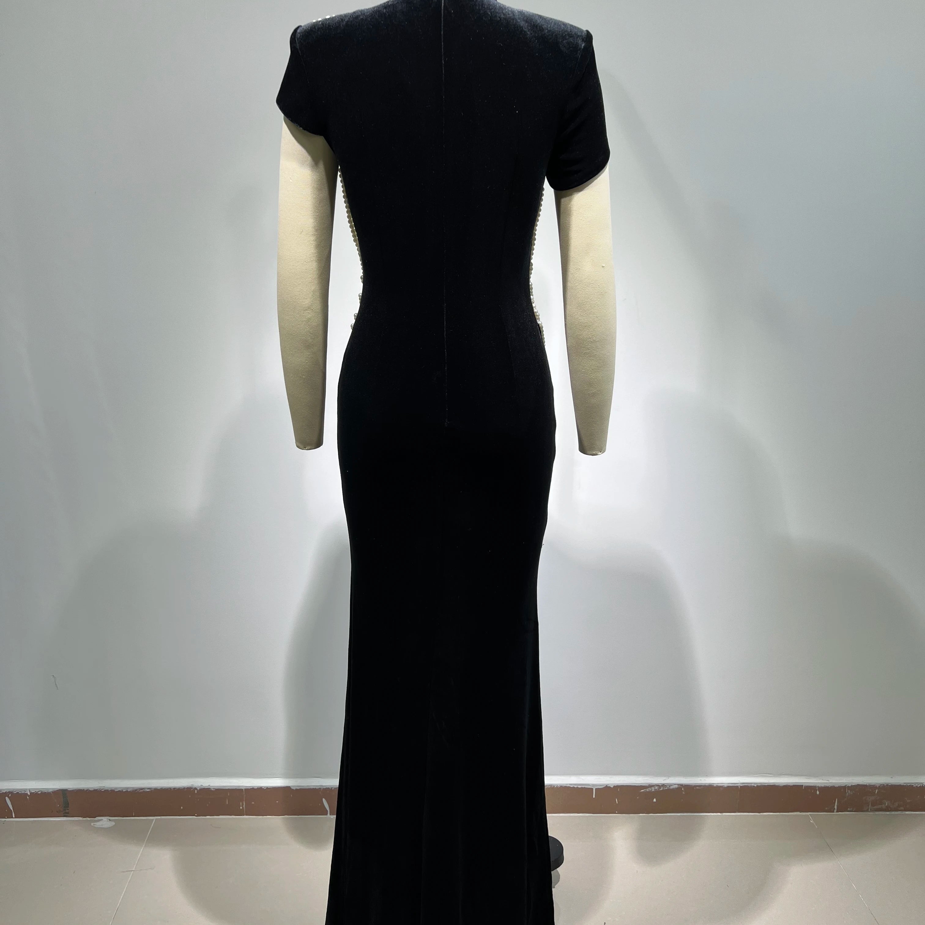 Pearl String Sexy Hollow Out Black Velvet Long Dress Elegant Woman Evening Party Dress Red Carpet Goddess Vestido