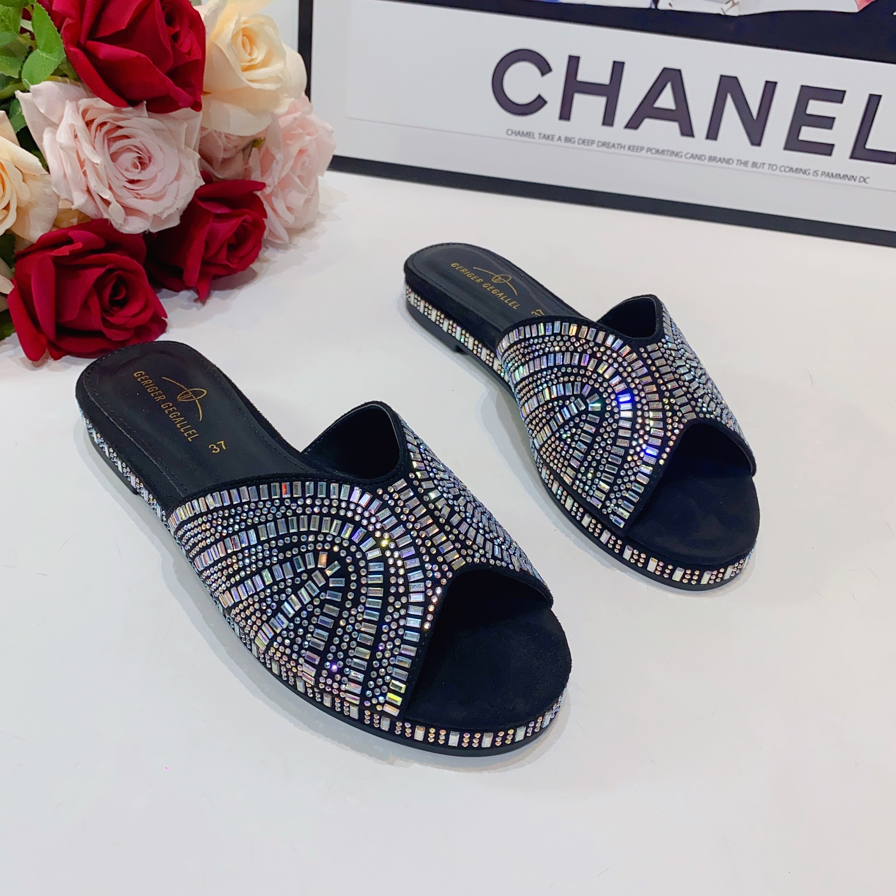 Trendy Colorful Slides for Women 2024 New Classic Design Sandals Italian Style Lady Shoes Low Heel Summer Mules Comfy Sandals 132-12Silver