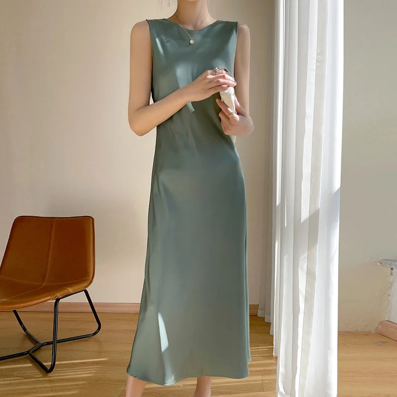 Light Luxury Acetate Satin Silk Sling Dress Female French Niche Slim Sexy V-neck Temperament Bottoming Dress Green