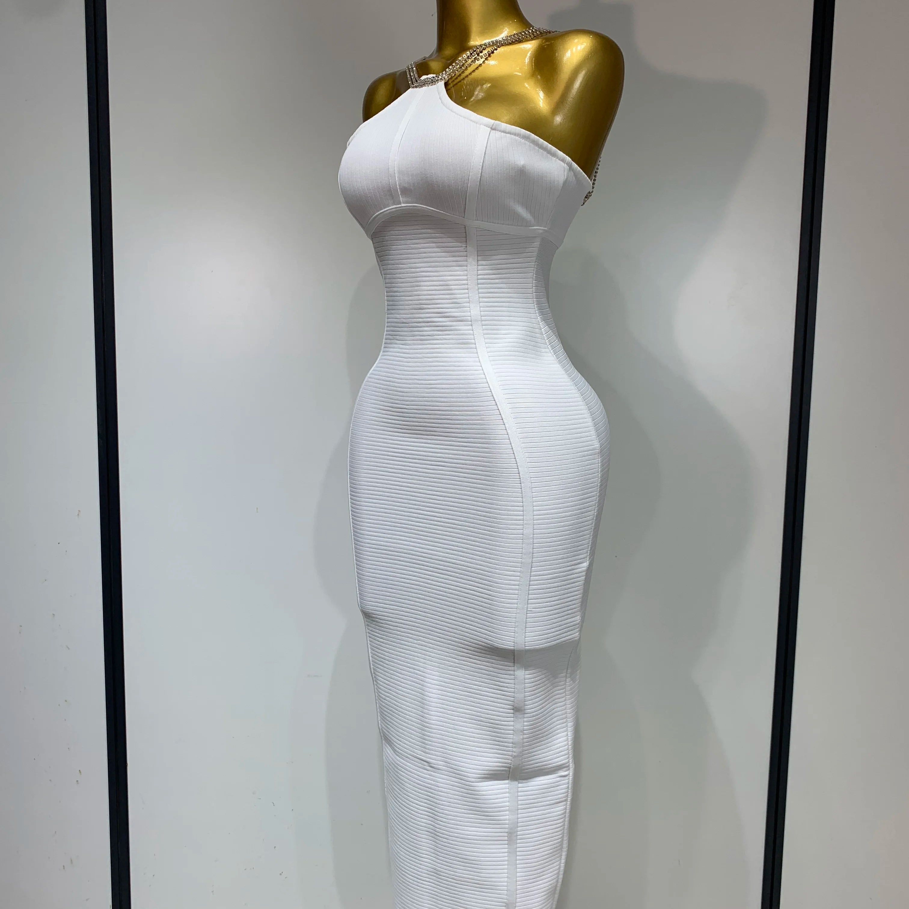 Sexy Sling Backless Crystal Diamonds Chain Bodycon Bandage Dress 2025 White Elegant Evening Club Luxury Birthday Party Dresses