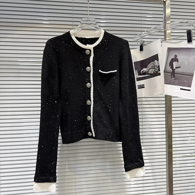 Winter New Fashion Casual Contrast Color Knitted Cardigan For Women Elastic Waist Shorts Female Trend 11A07451