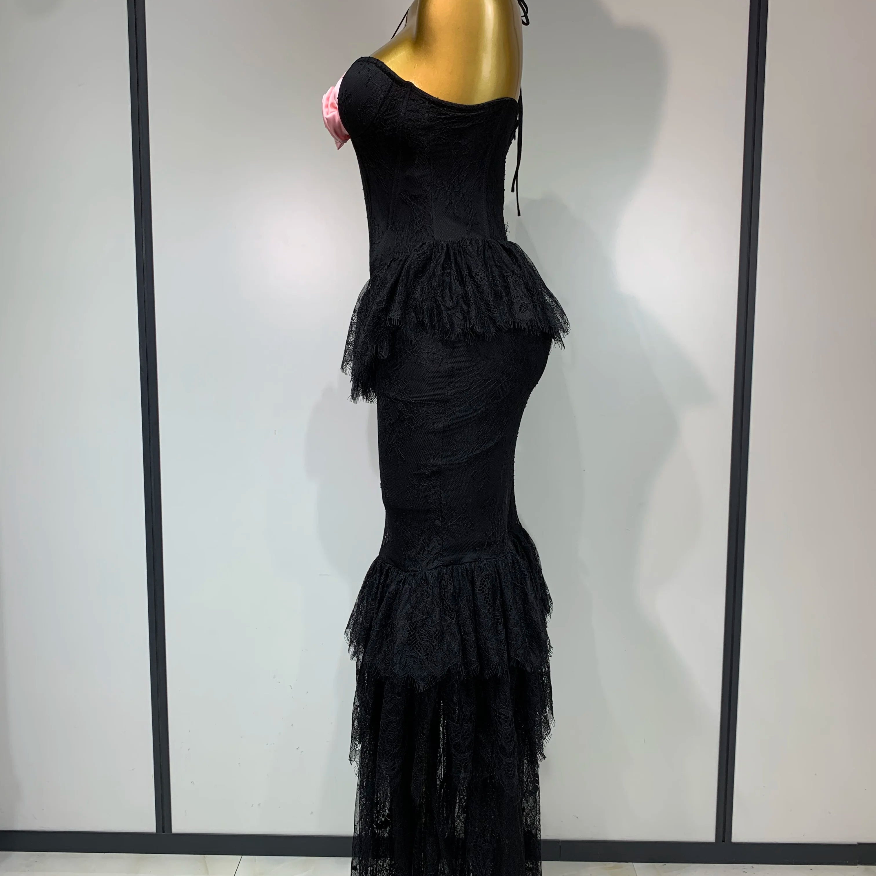 Luxury Sexy Lace Halter Flower Ruffles Long Dress Women Black Sleeveless Backless Bodycon Dresses Evening Party Birthday Dress