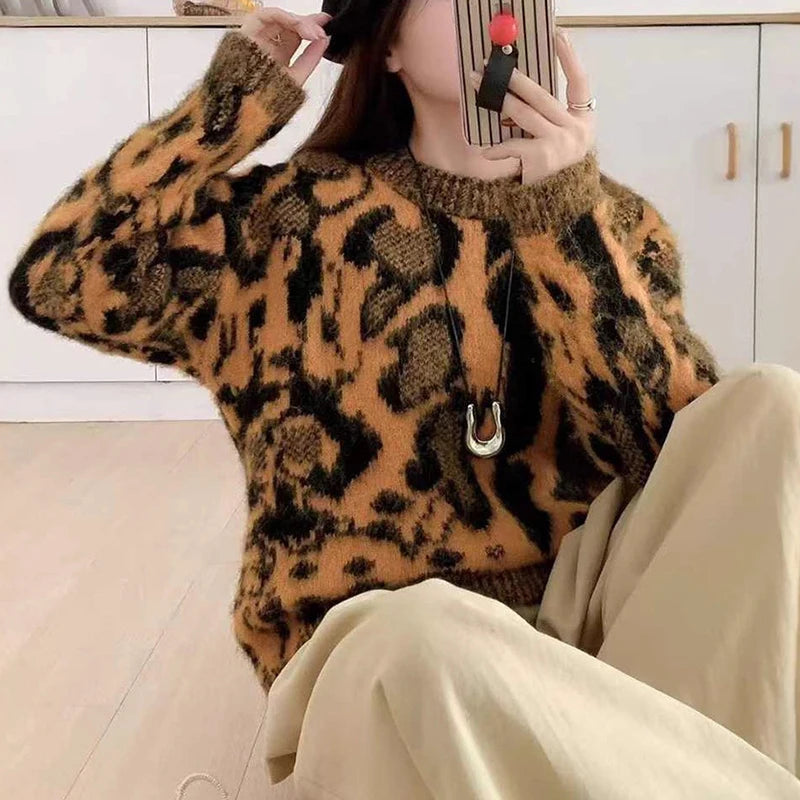 Autumn Winter New Leopard Print Round Neck Pullover Sweater For Women Elegant Knitted Tops Female Trendy 11A07744