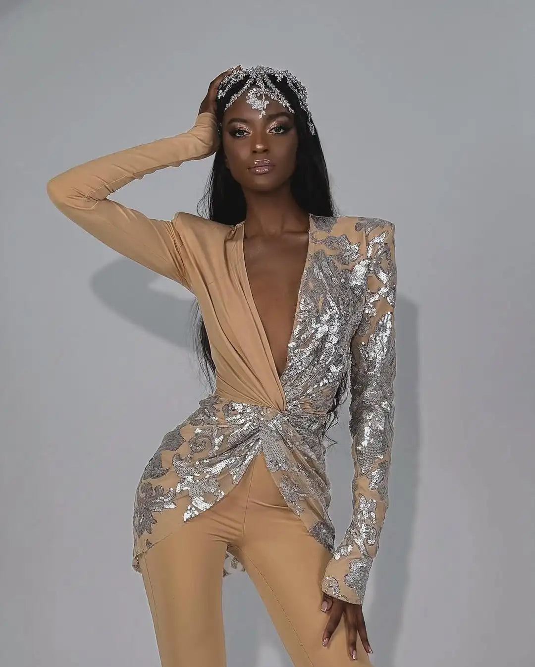 New Style Runway Fashion Khaki Color Women Long Sleeve Sexy V-Neck Sequins Bodycon Long Jumpsuit Celebrate Nightclub Party Wear Khaki