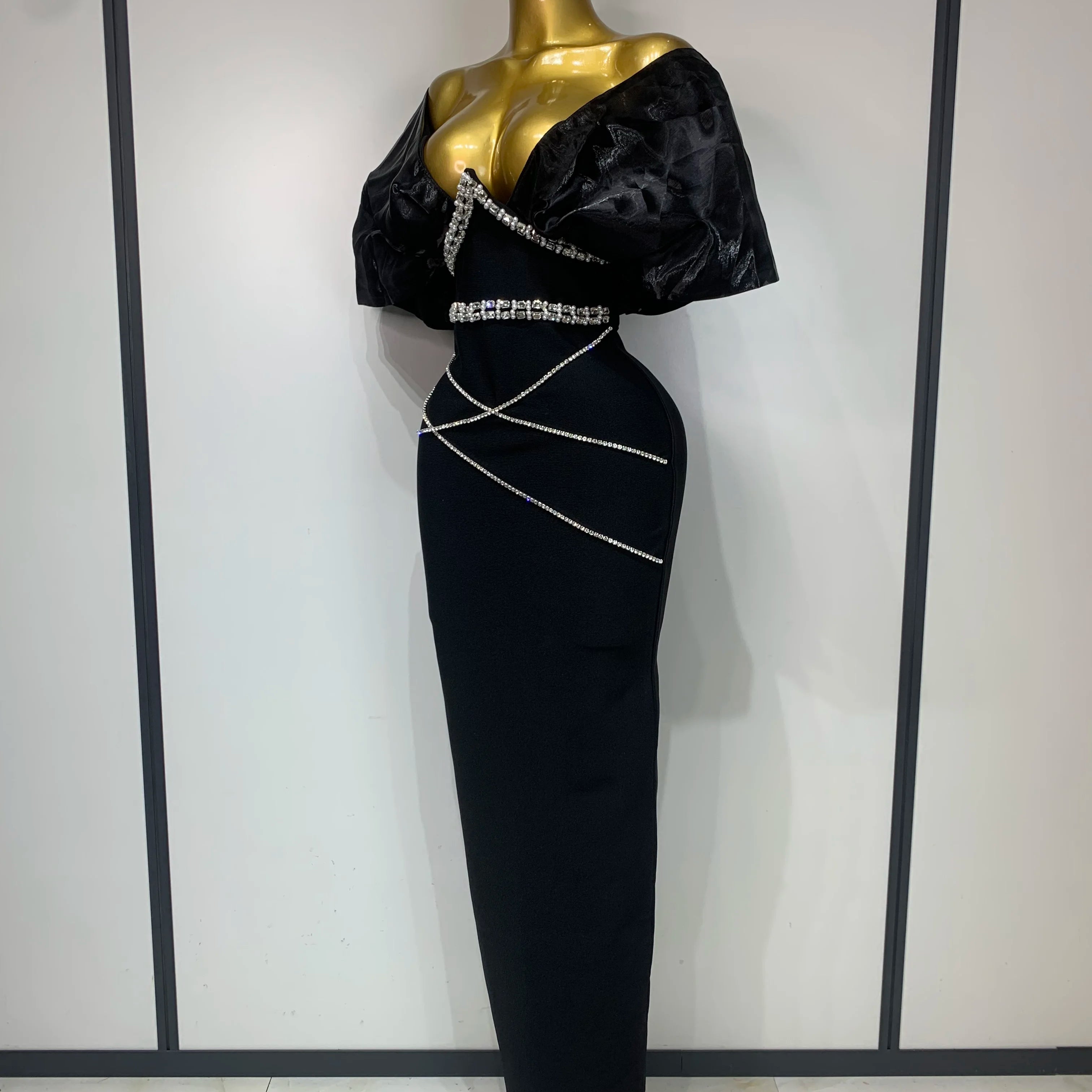 Women Sexy Backless Sparkly Diamonds Black Long Bodycon Bandage Dresses Luxury Birthday Party Celebrity Elegant Knitted Clothing