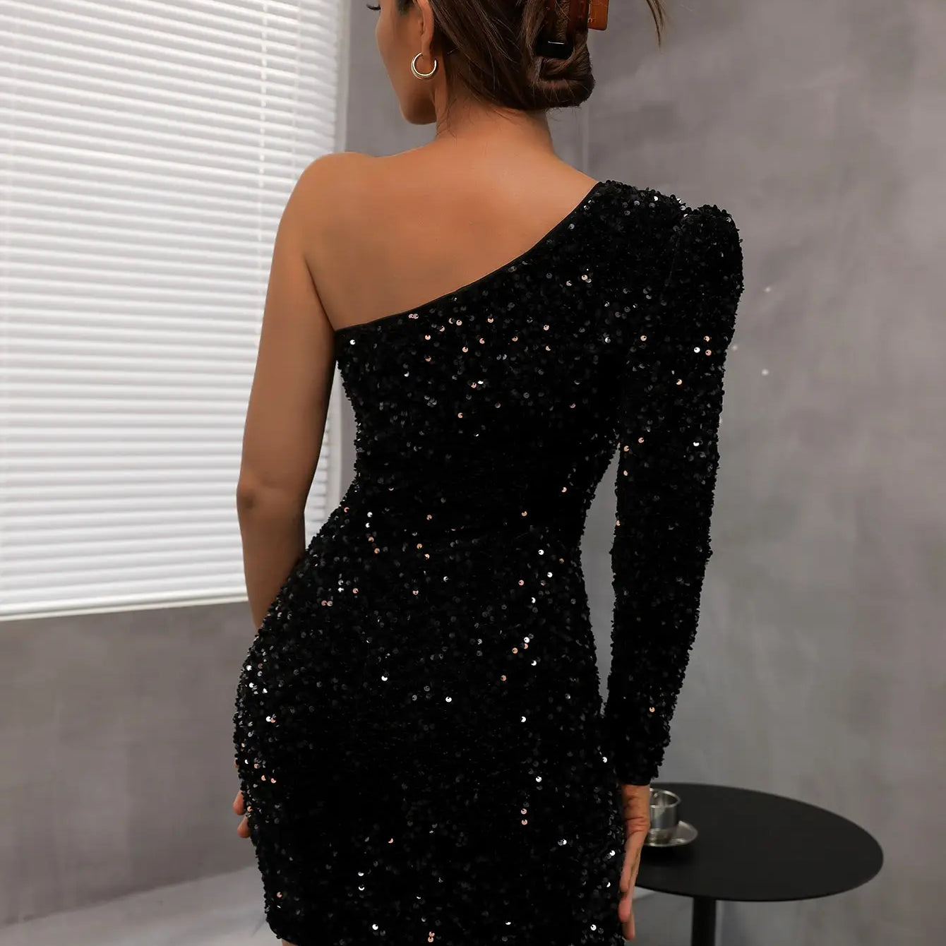 Yissang Elegant Dress Black One Shoulder Sexy Cocktail Dress Summer Dress Fashion Irregular Sleeveless Sequin Dress For Party