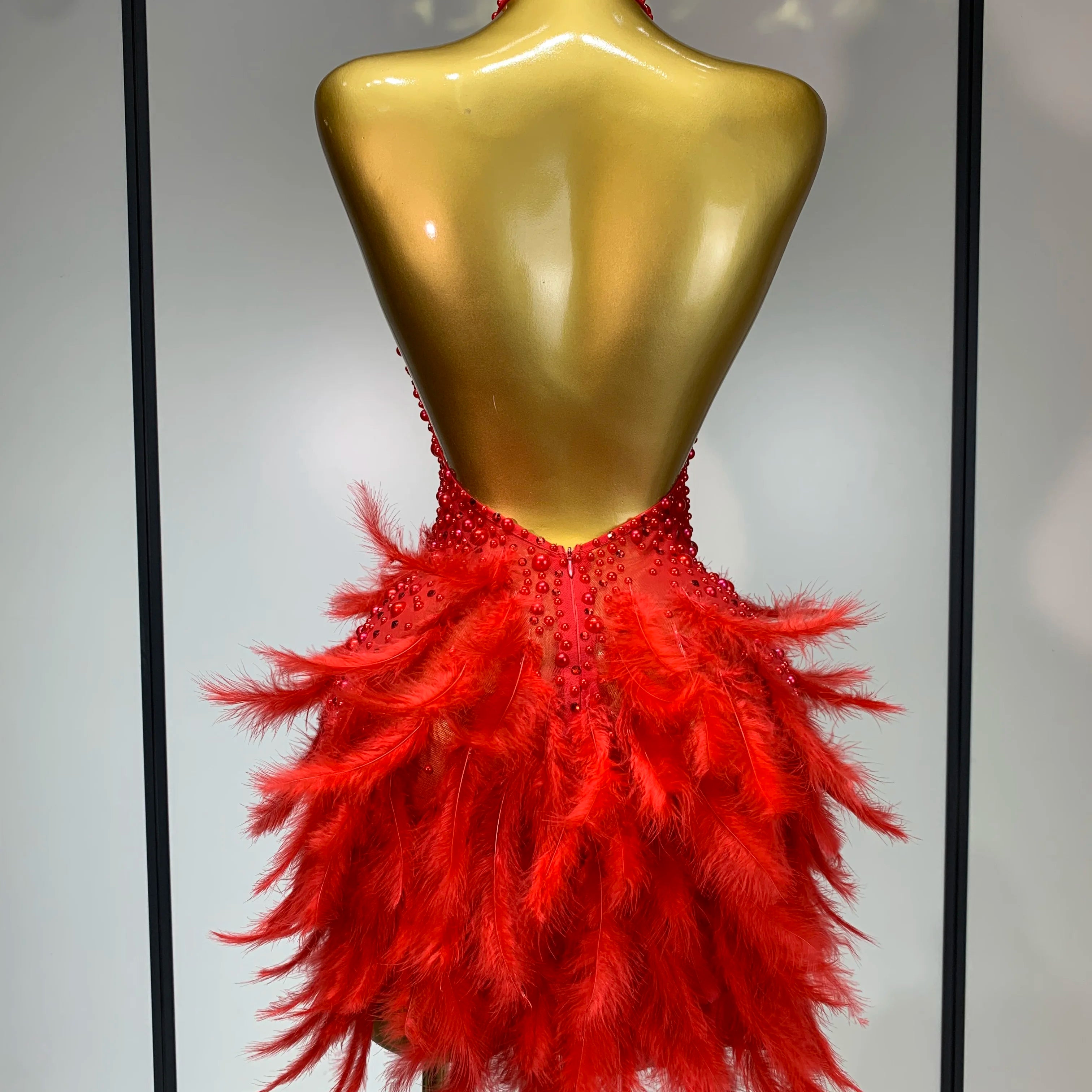 Luxury Rhinestones Pearls Halter Backless Short Feathers Dress Women Sexy Celebrate Birthday Dress Performance Dance Costume