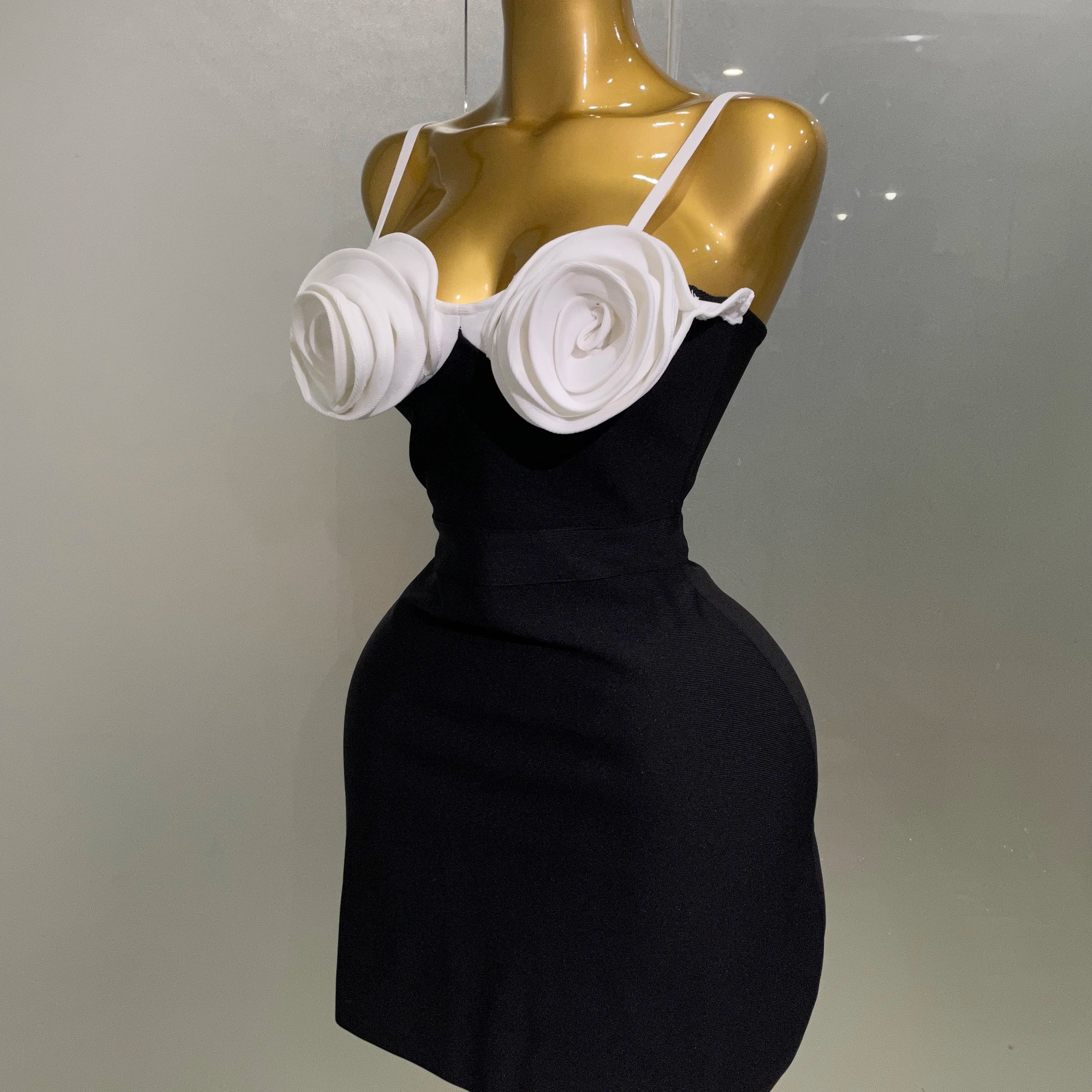 Women 2025 New Celebrity Sexy Sleeveless 3D Flower Patchwork Mini Bodycon Bandage Short Dress Elegant Evening Club Party Dress